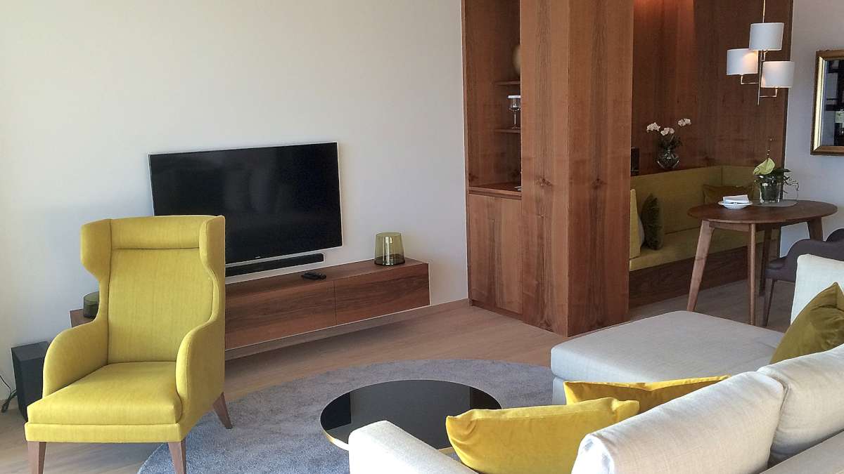 阿尔卑斯山间的五星级酒店改造-84