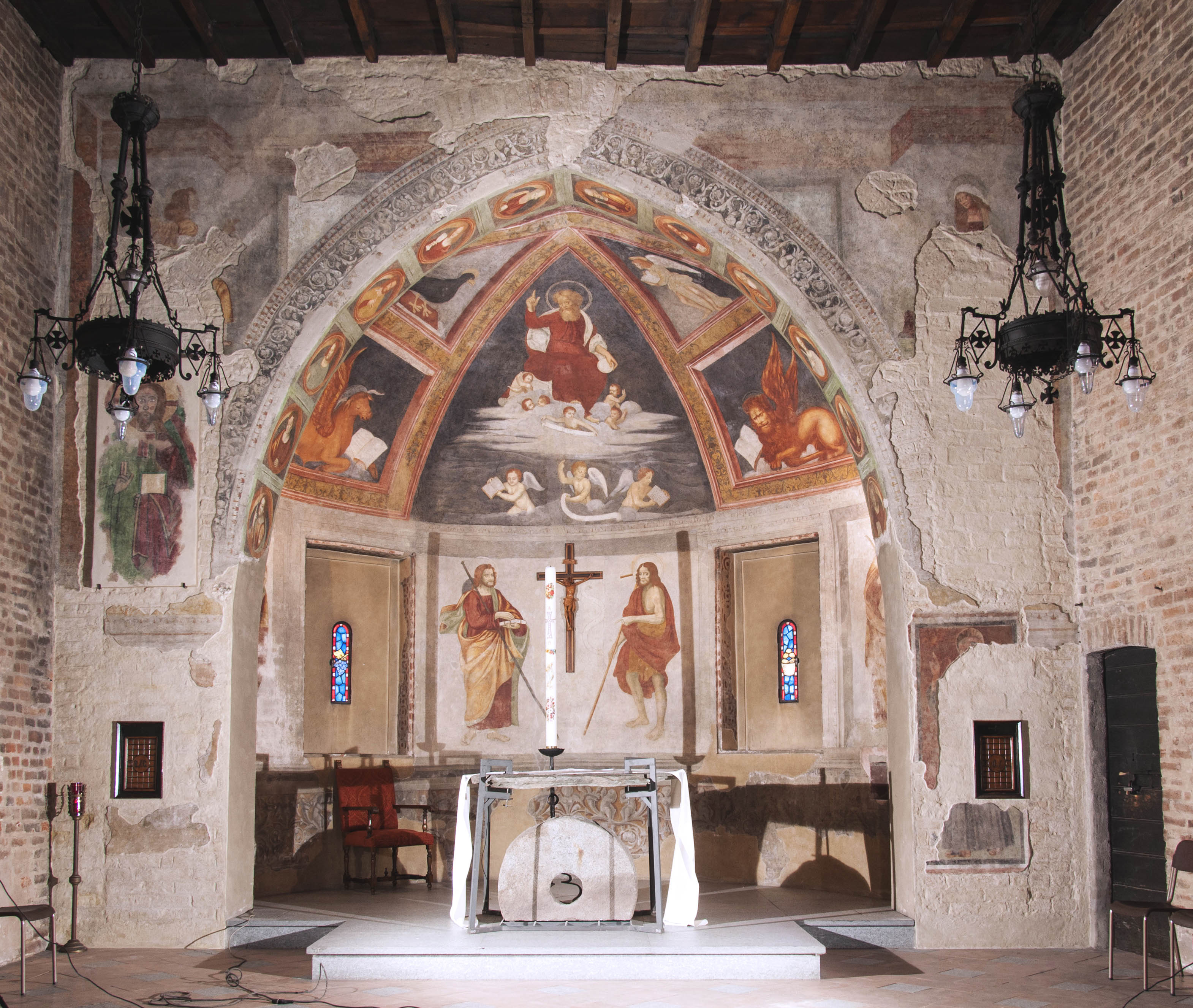 修复之光 | 圣克里斯托弗教堂凯旋门壁画-1