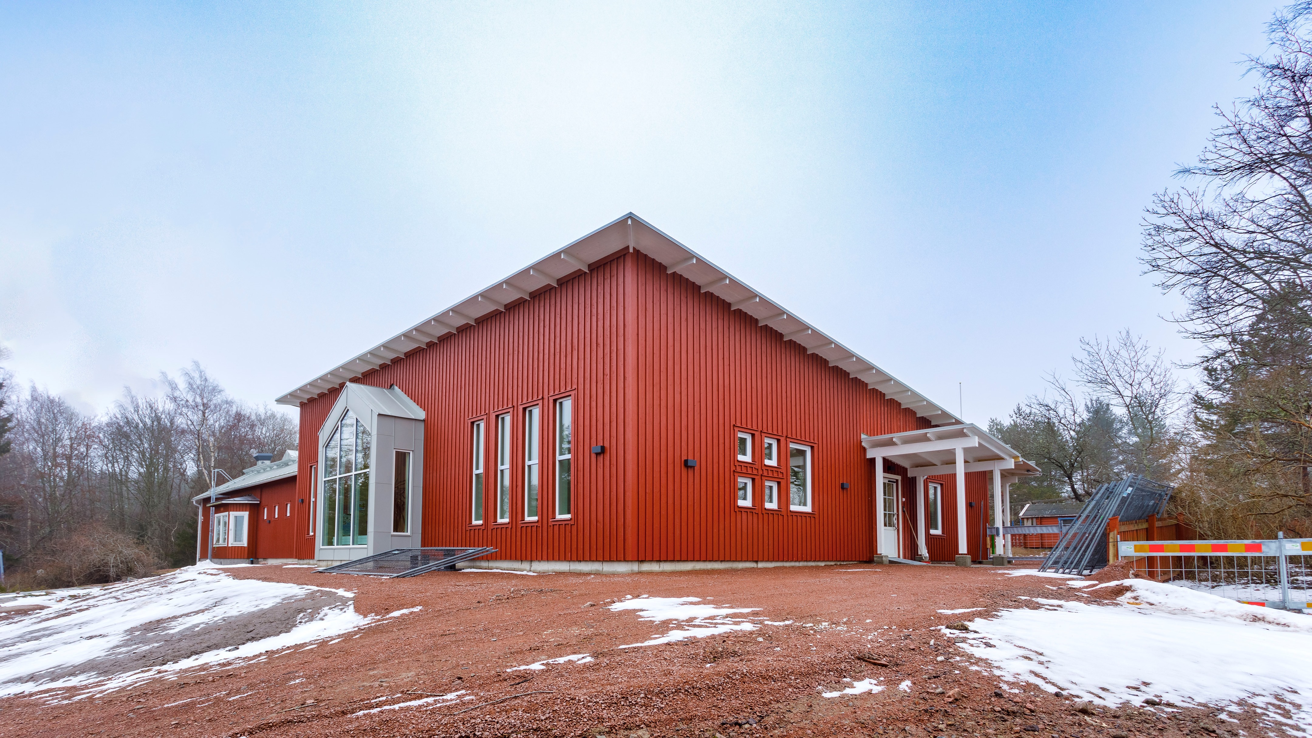 湖林间的活力彩绘幼儿园-8