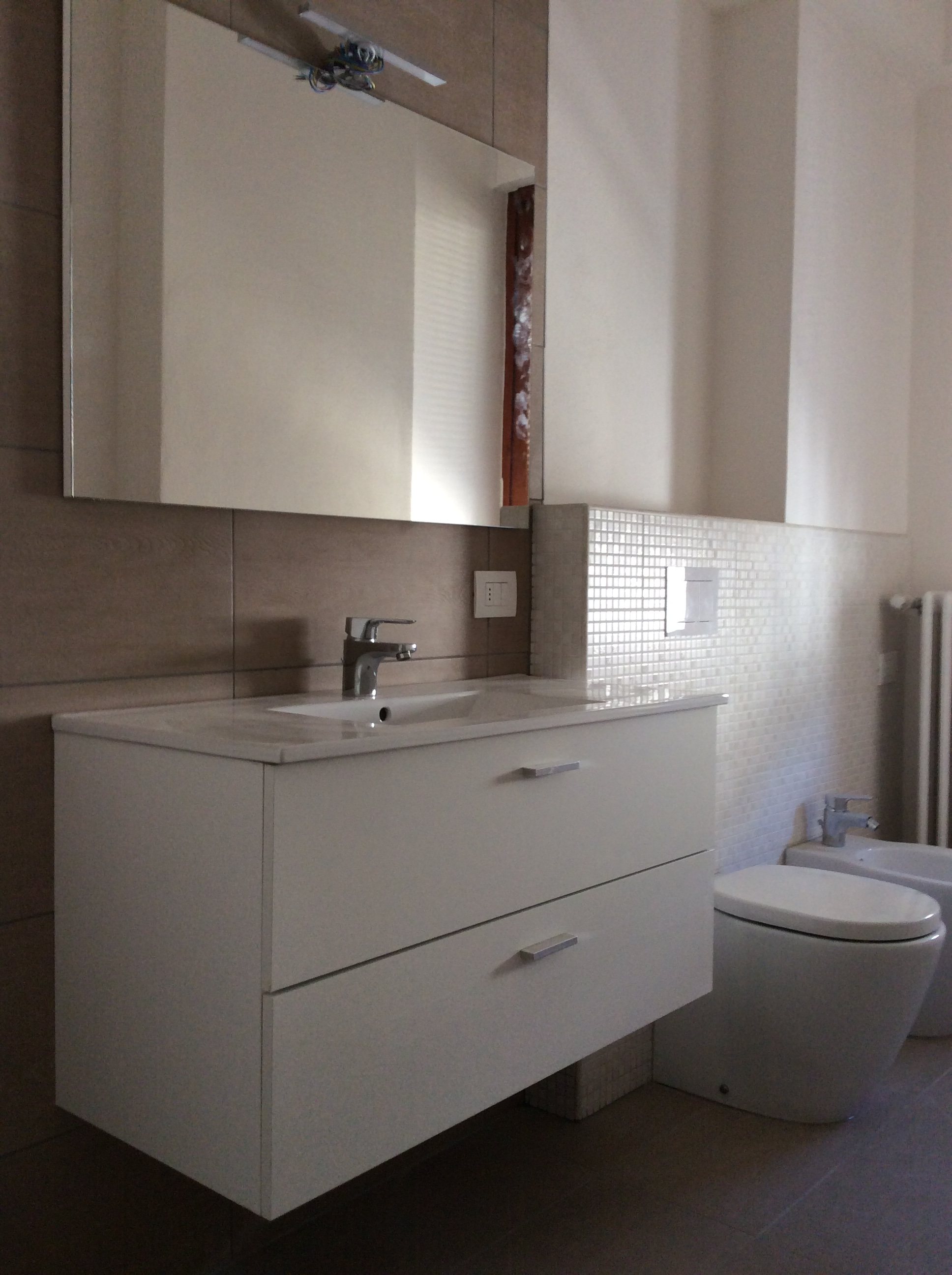 2017 年私人公寓浴室翻新设计-1