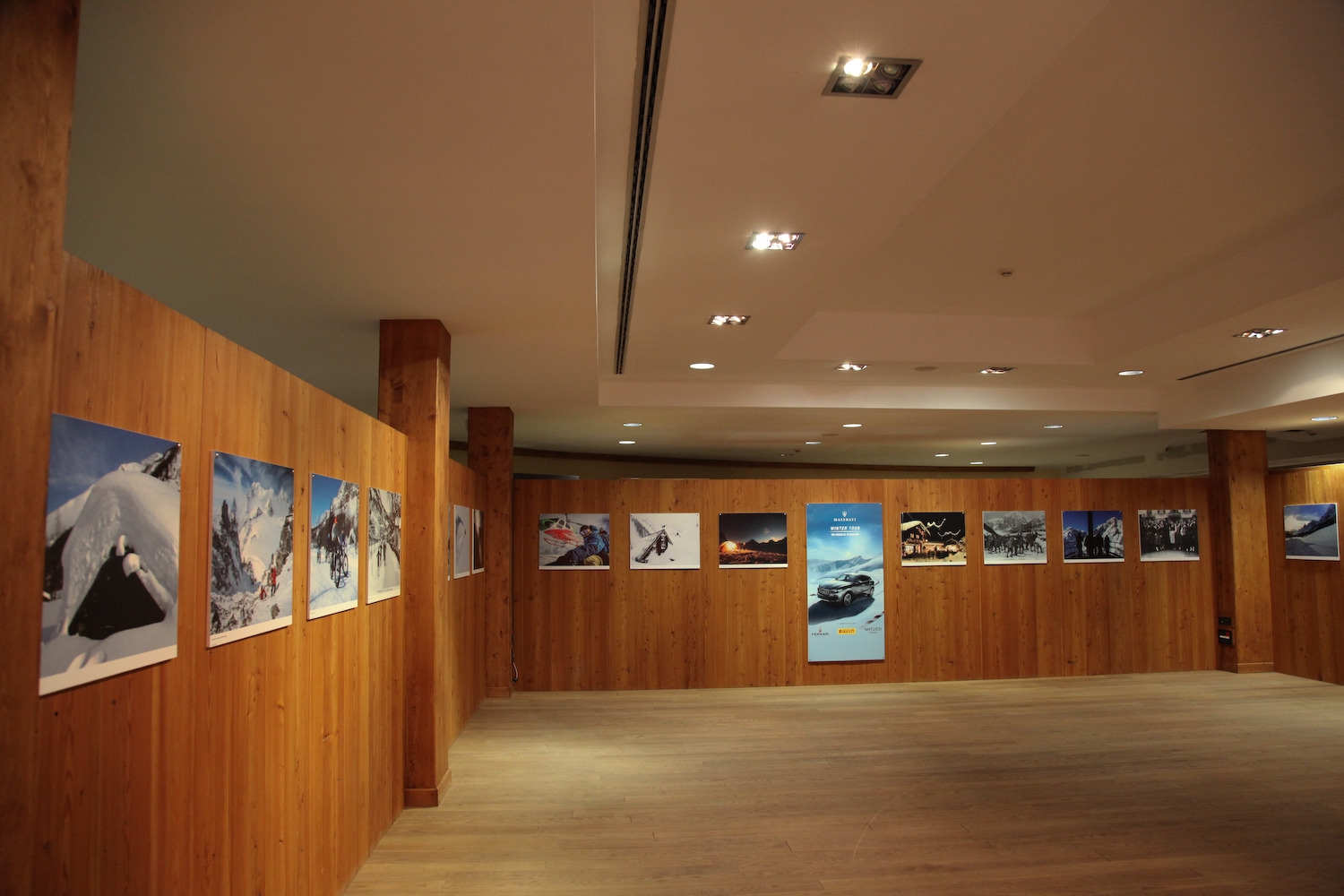 玛莎拉蒂山景休息室-0