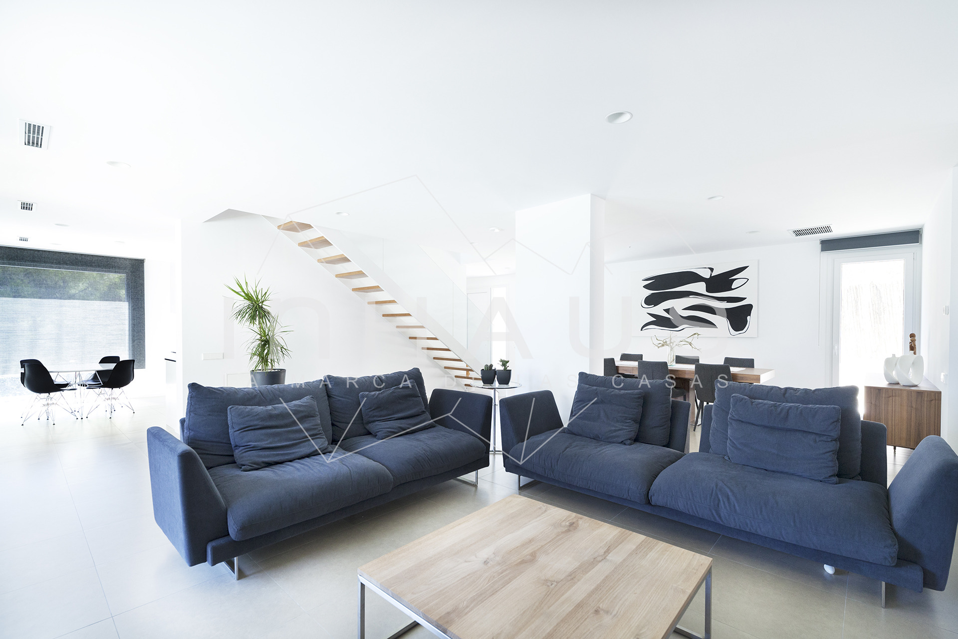 巴塞罗那简约现代模块化别墅-14