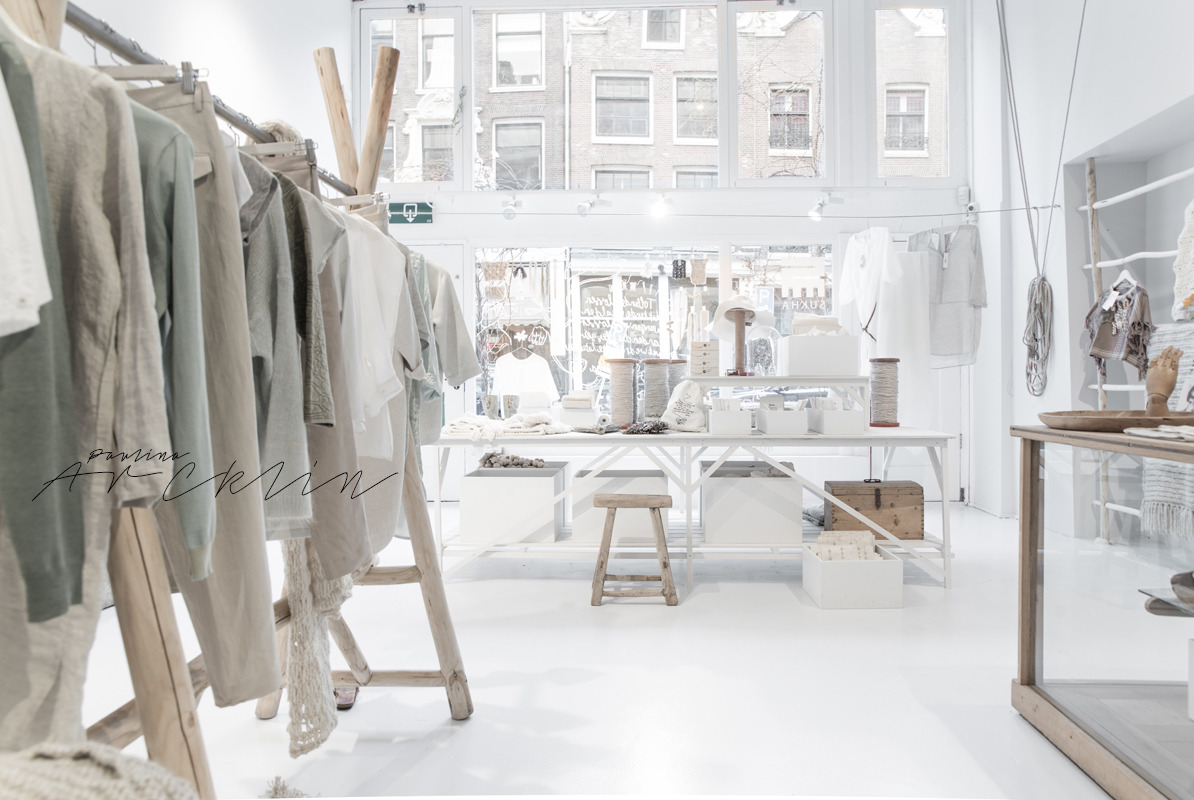 2014 年完成的 Sukha Amsterdam 商店室内设计案例-2