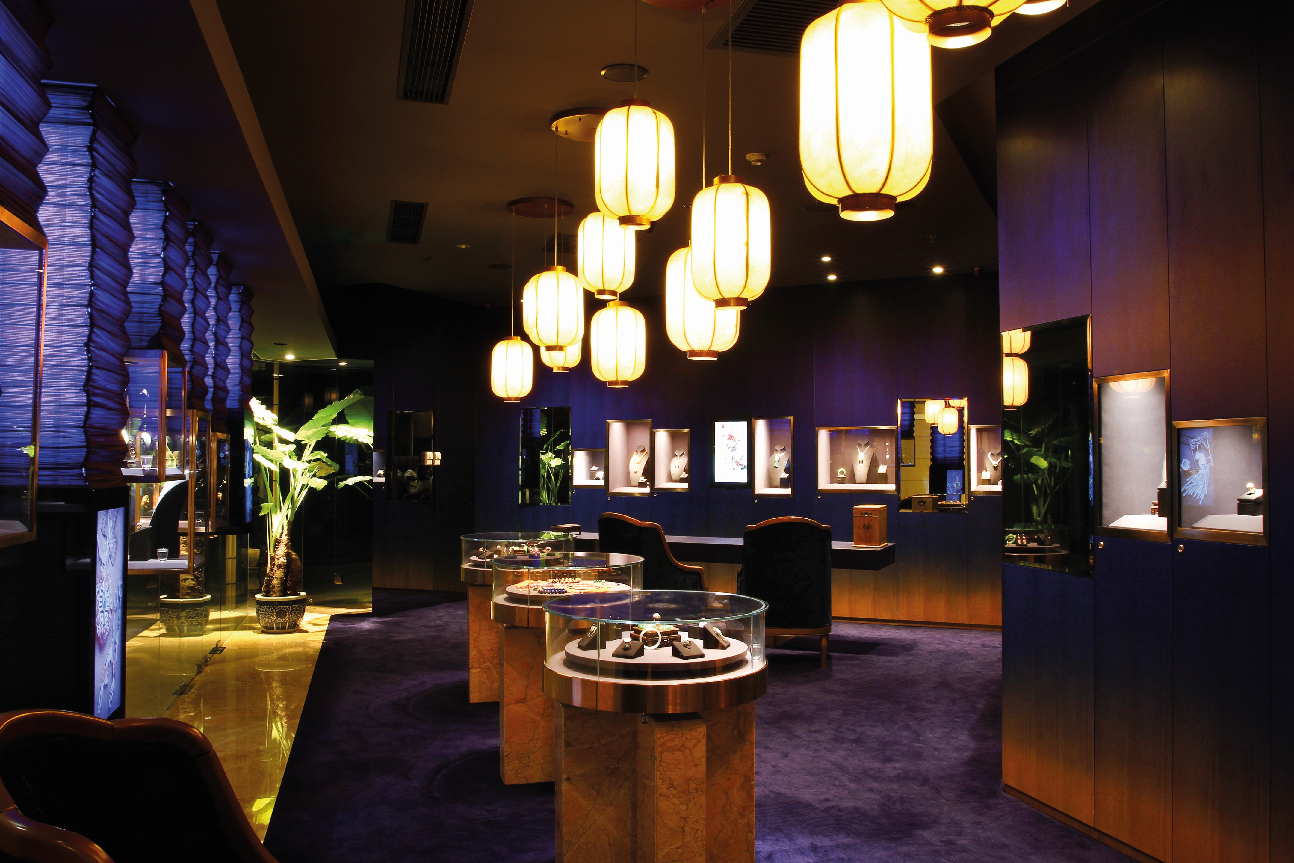 "C"珠宝店 | 传统与现代的完美交融-4