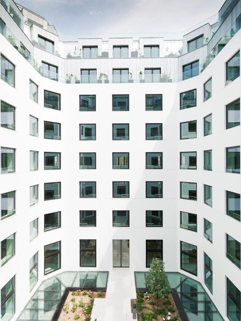 巴黎 COUR AMSTERDAM 建筑的现代与传统完美结合-4