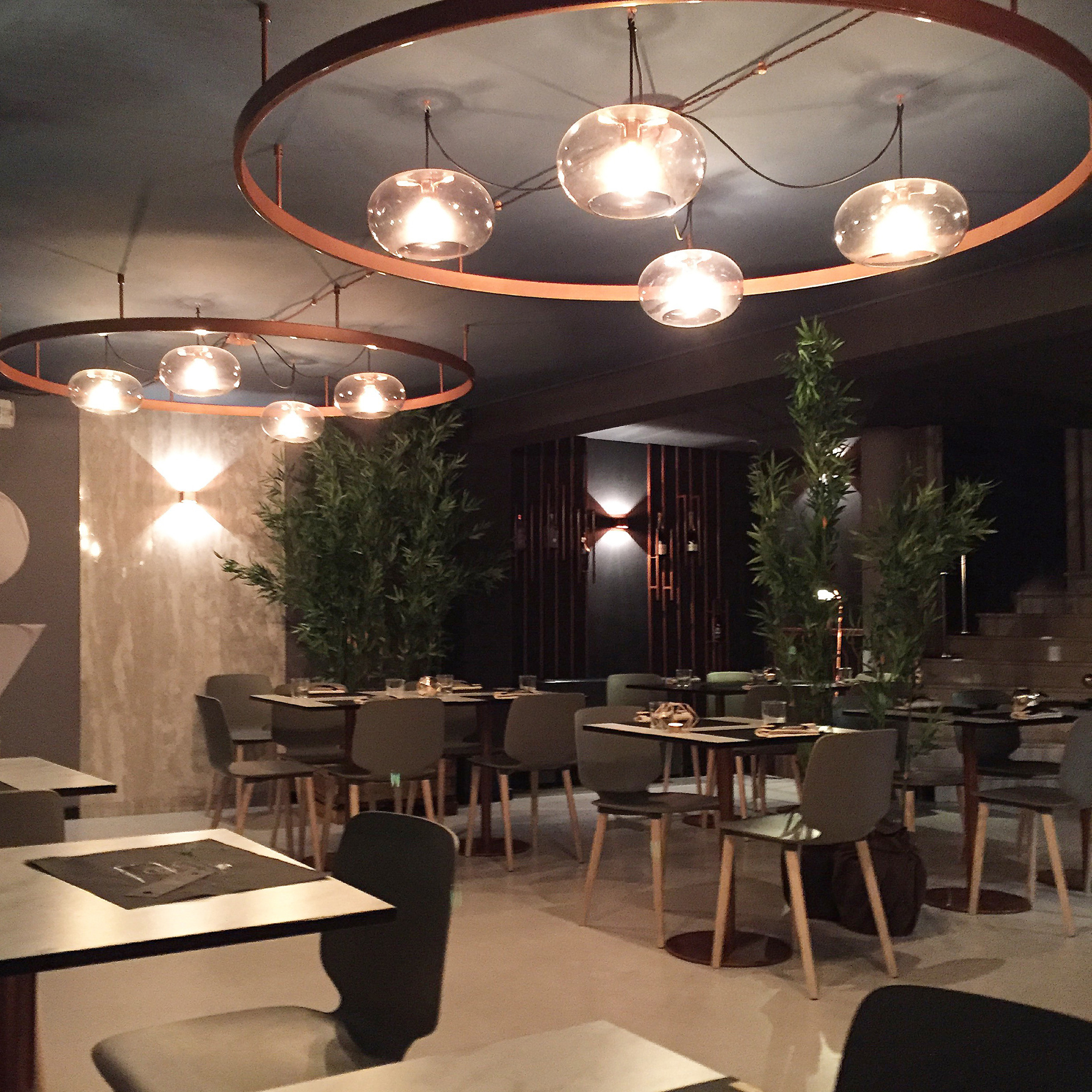 创意纸石纹卫生间，玫瑰金链条瓶架，惊艳的 YUMI 寿司体验-30