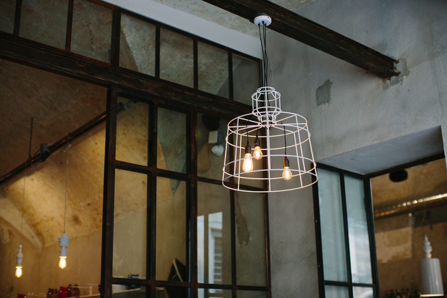 复古韵味与现代设计共融的餐厅空间-36