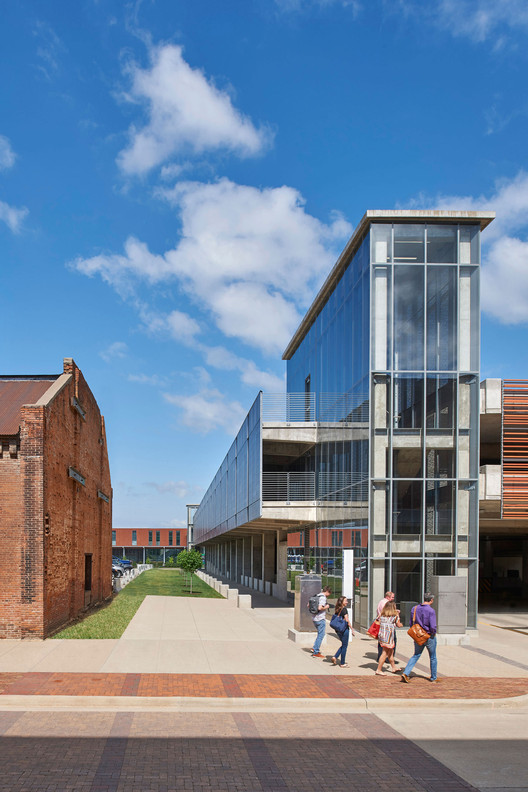 美国爱荷华州杜布克多式联运中心-2