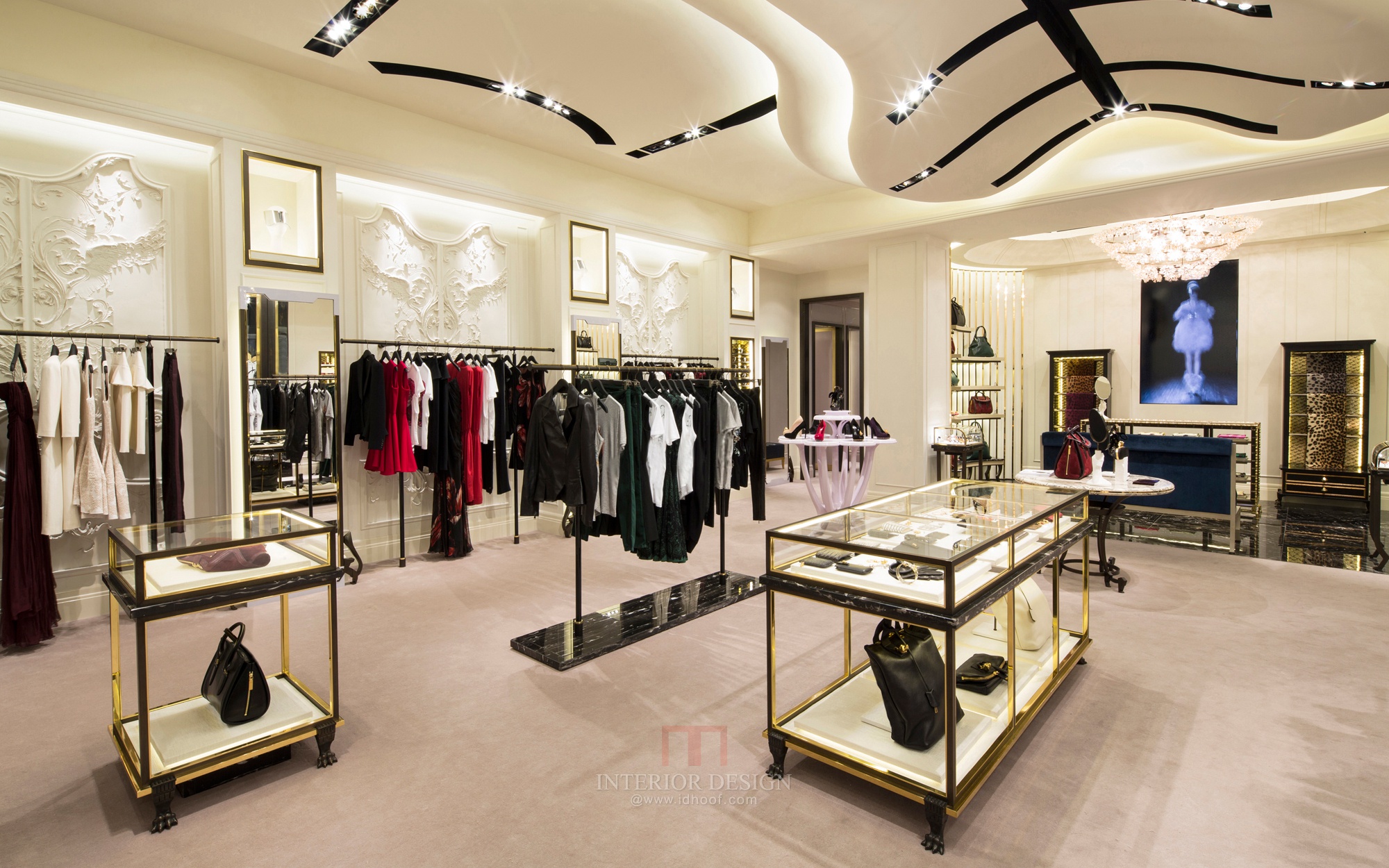 商店 McQueen David Collins 服装 A-8