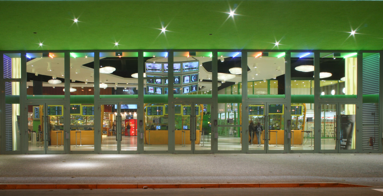 帕尔马多彩多厅电影院 | 室内设计之美-35