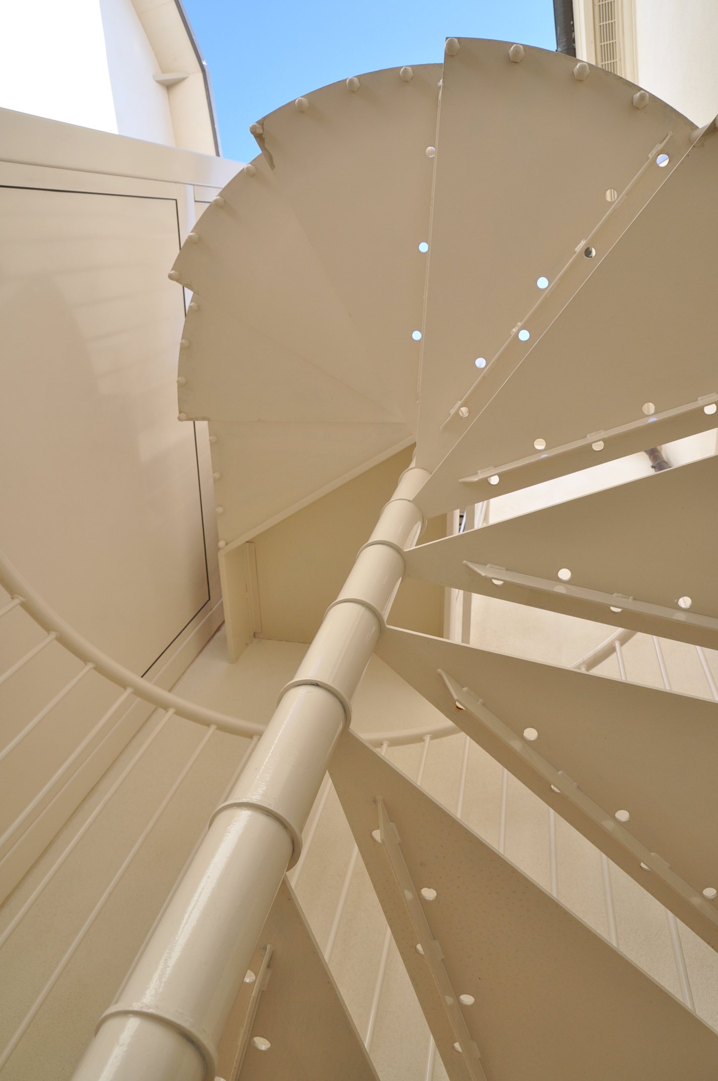 修复后的庭院-7