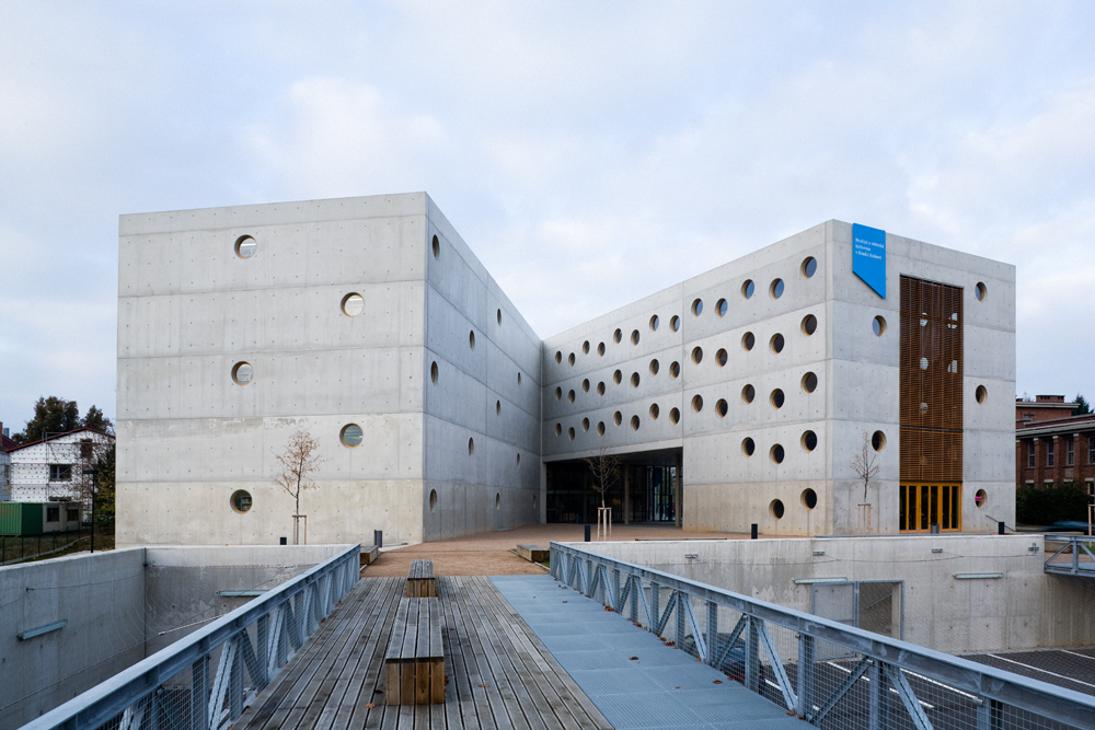 the research library in hradec kralove-6