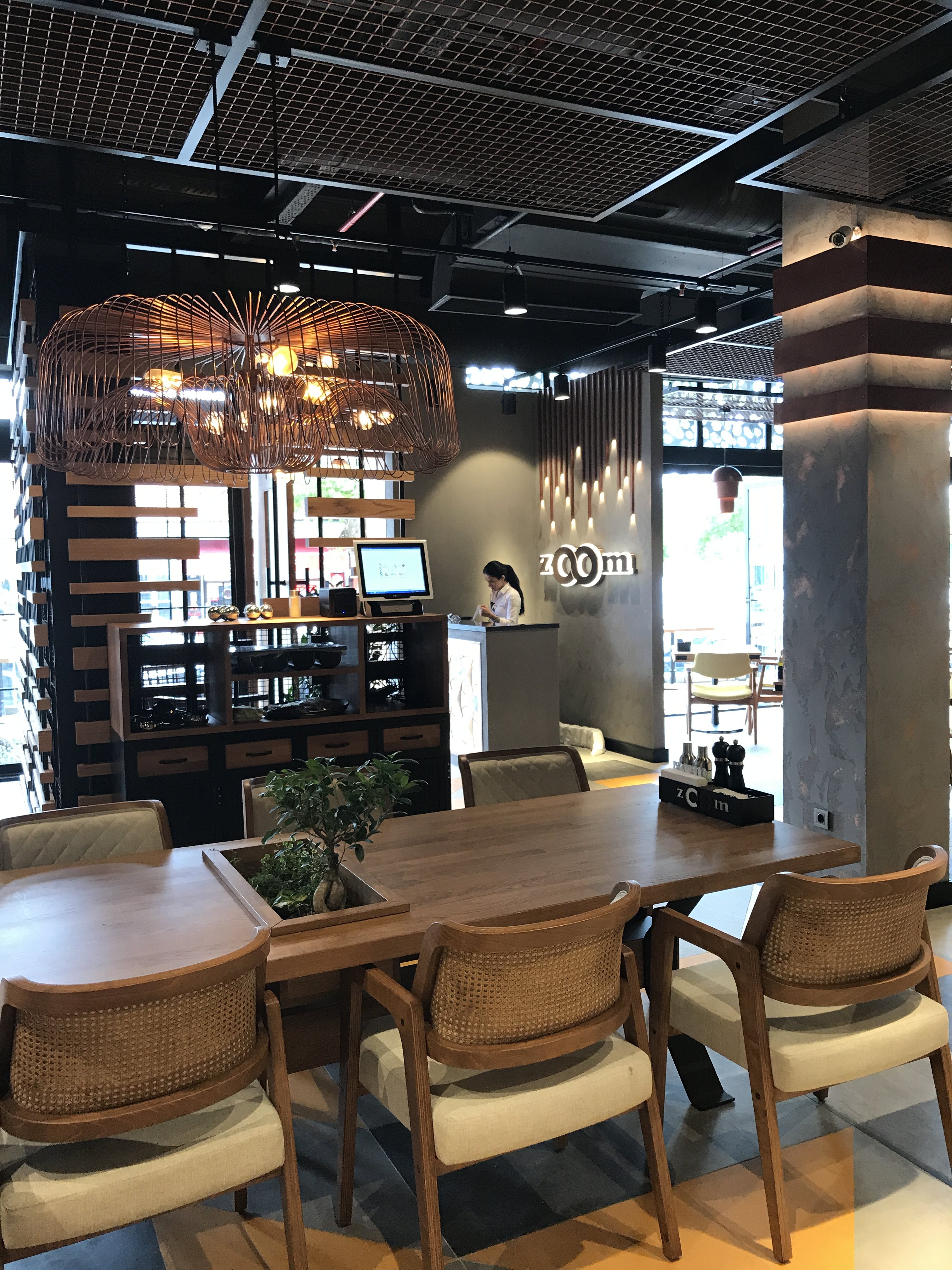 2017 年完成的 ZOOM 咖啡餐厅室内设计案例-46