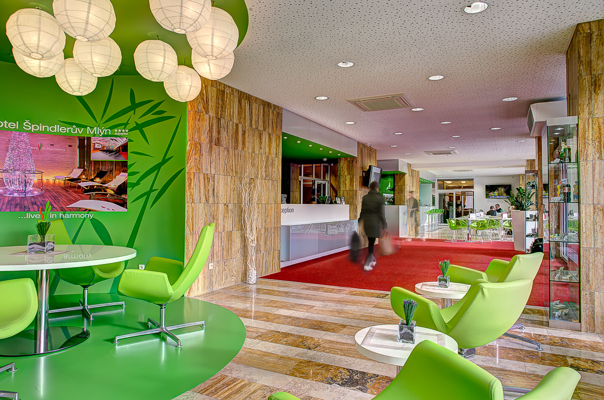 2015 年城市酒店和谐厅的现代改造-5