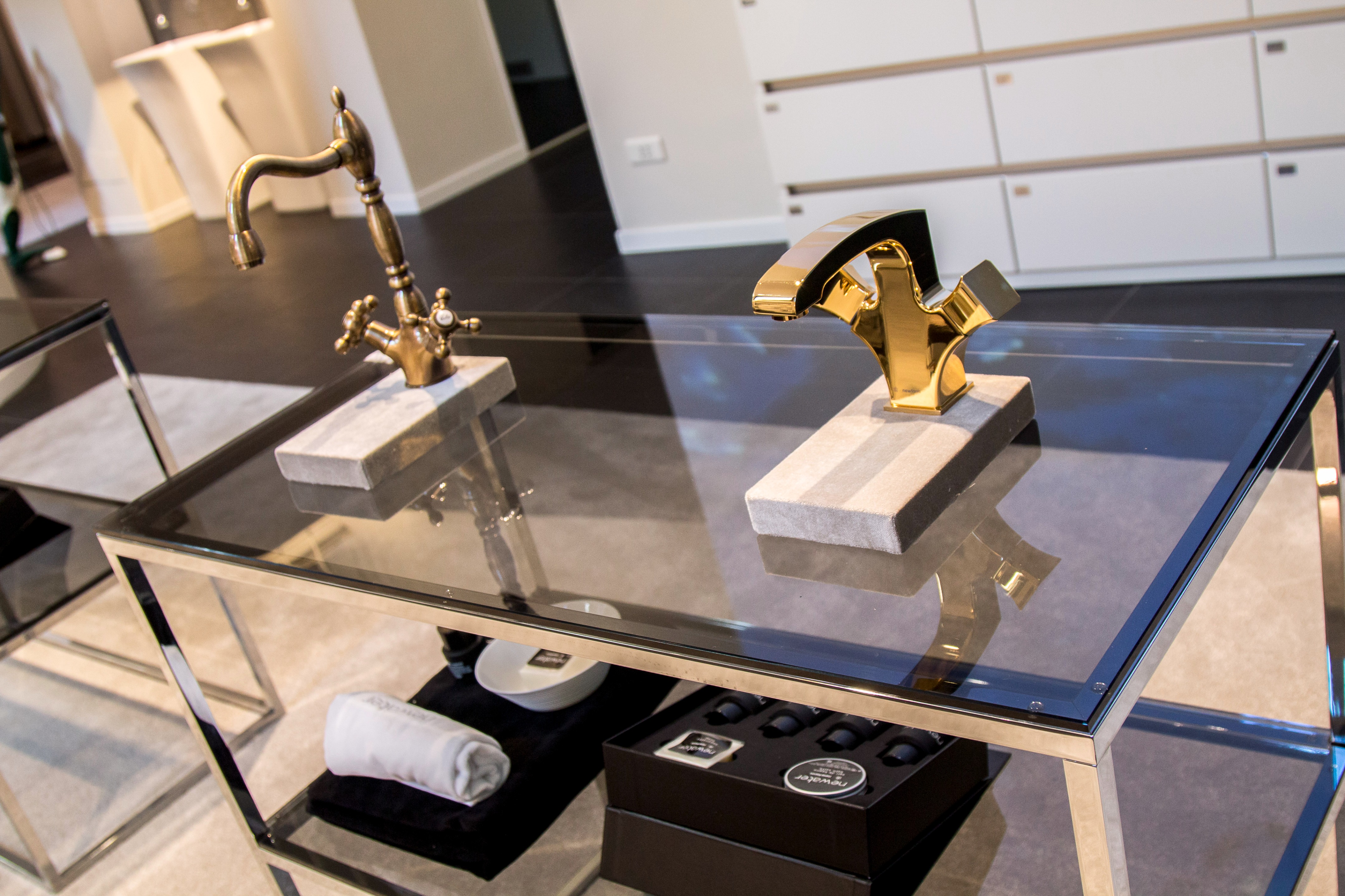 创新展示空间 意大利品牌 SHOWROOM-13