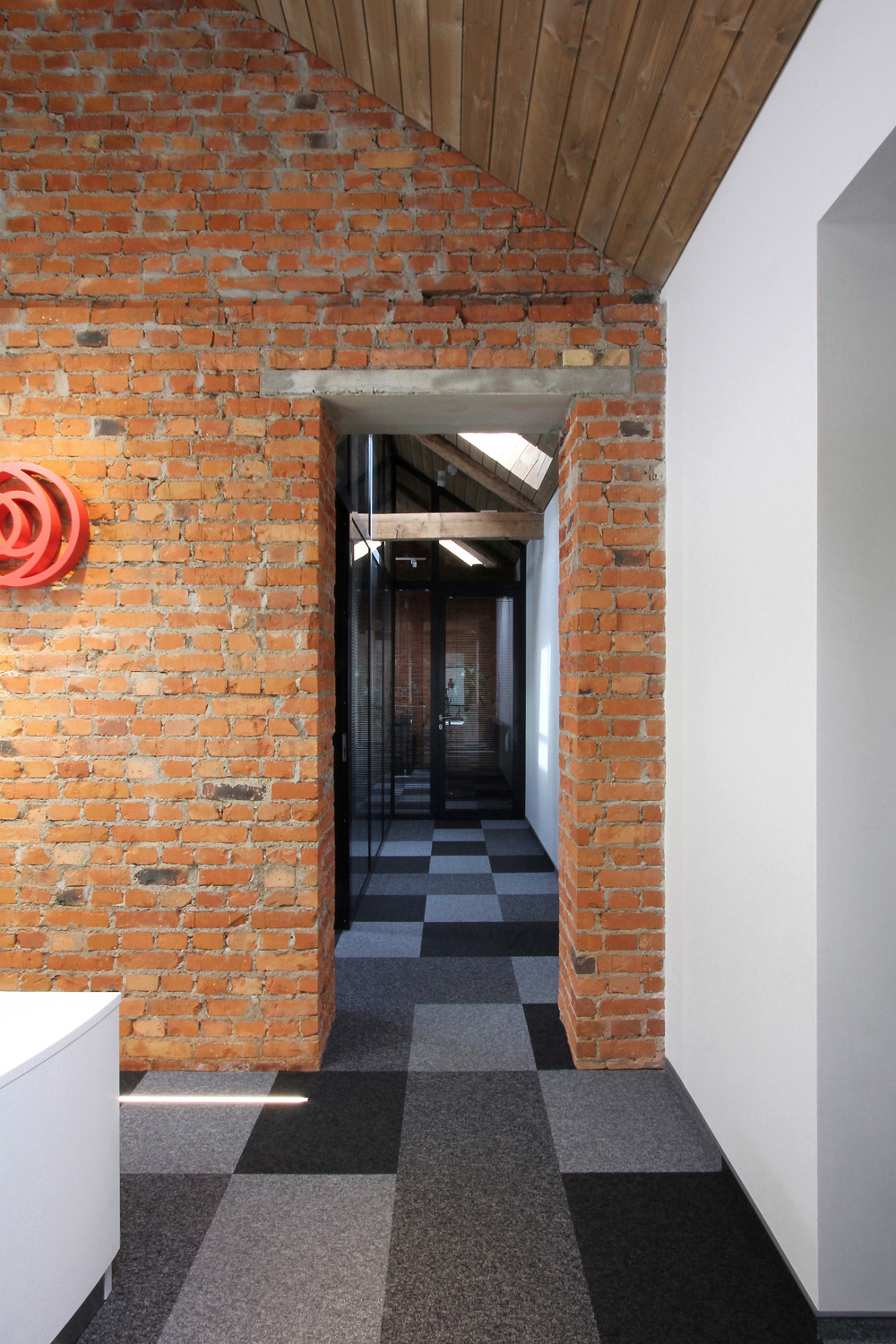 旧仓库变身高品质办公空间-24