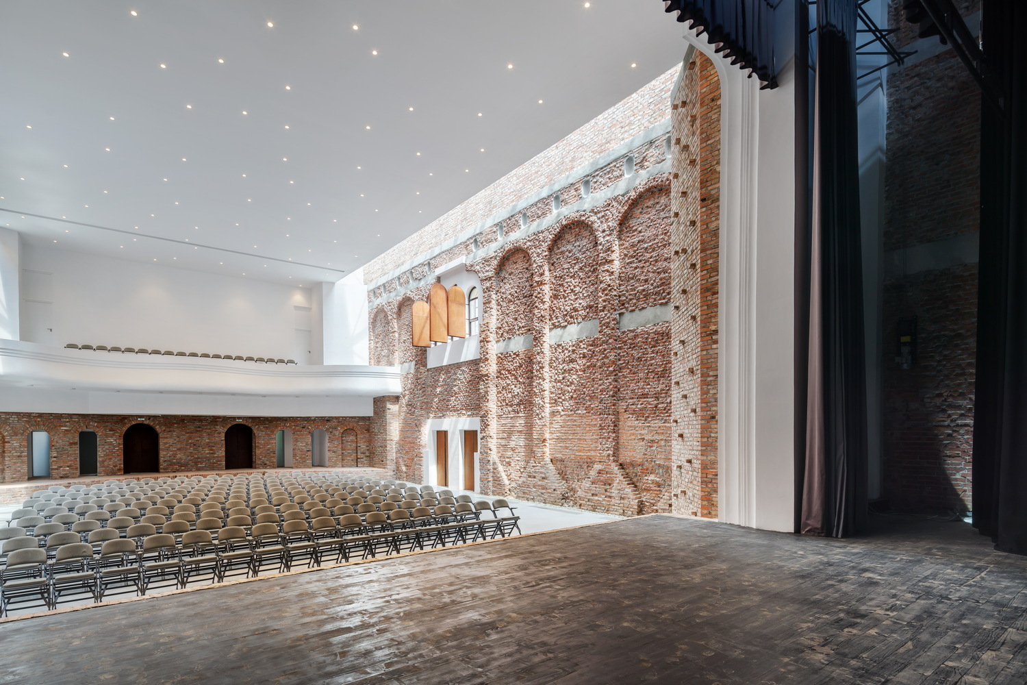 罗马尼亚布拉伊文化宫修复重生-49