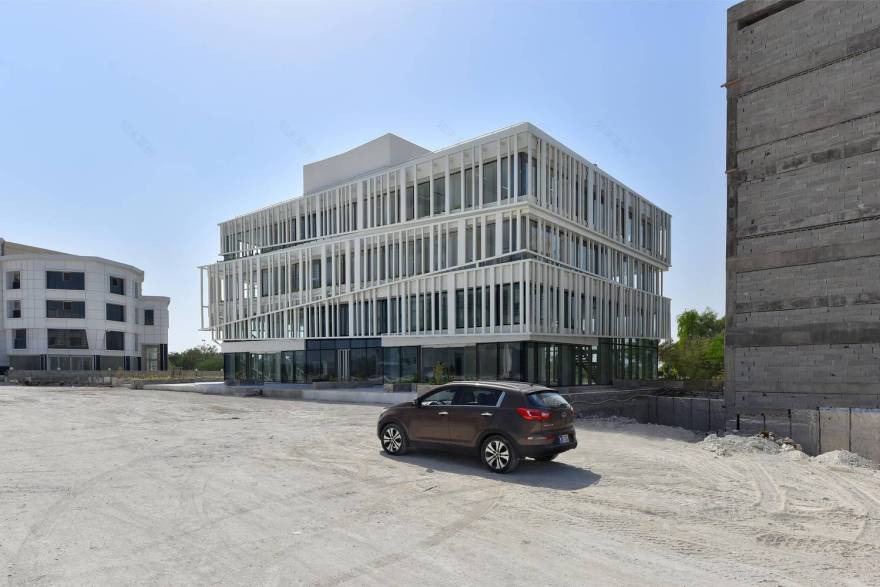 基什双层壳绿色办公建筑-35