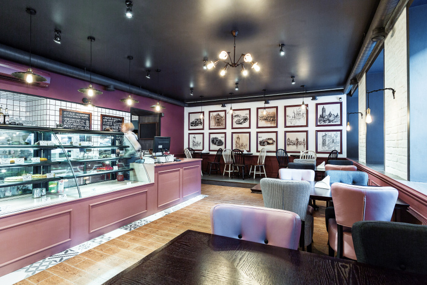 历史砖石与深色调的完美结合,打造温馨咖啡馆空间-2