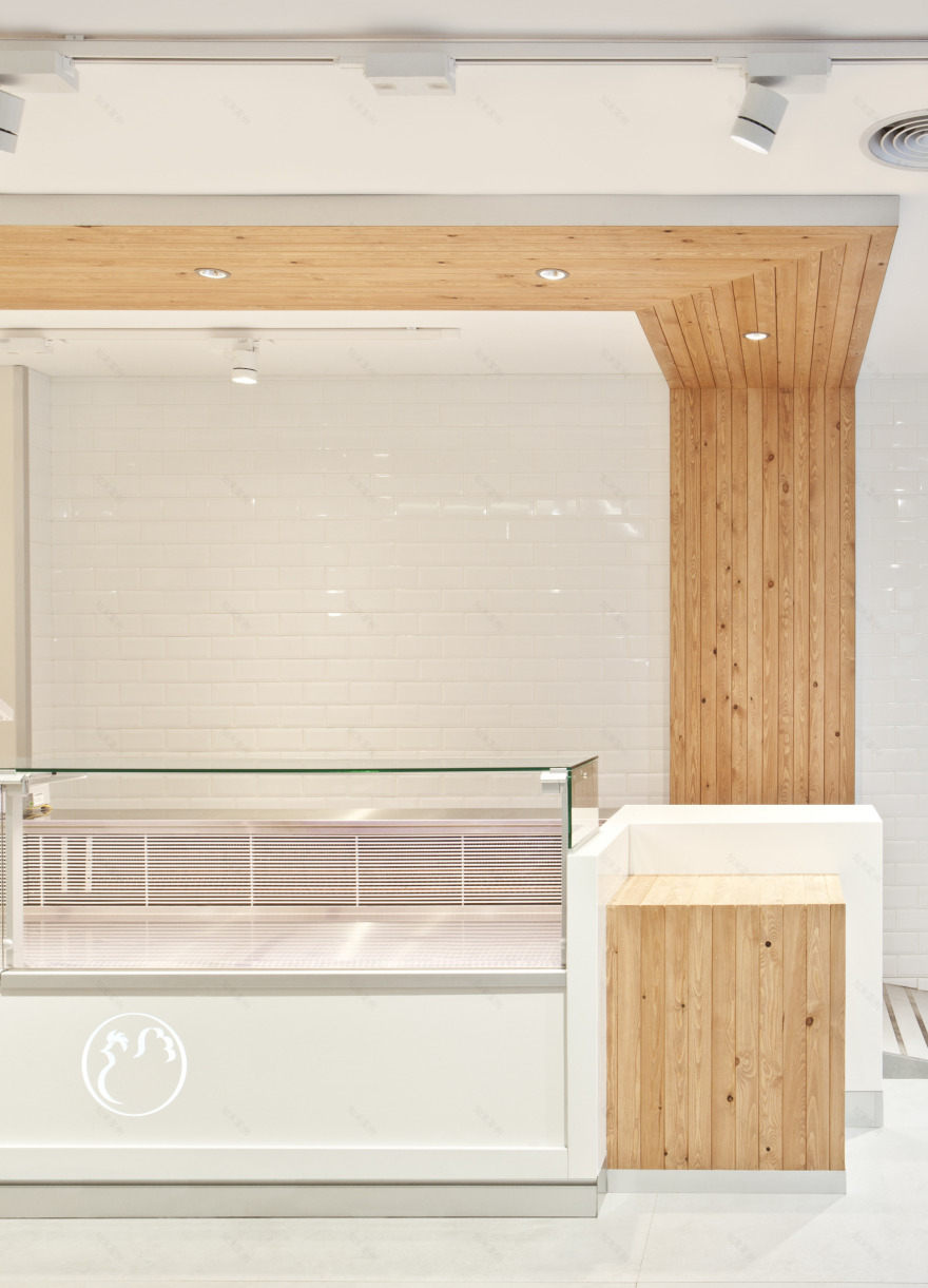 Pollos Planes Gracia 品牌翻新设计-1