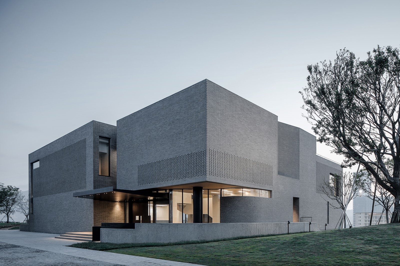 华润集团档案馆·山体中的档案宝库-1