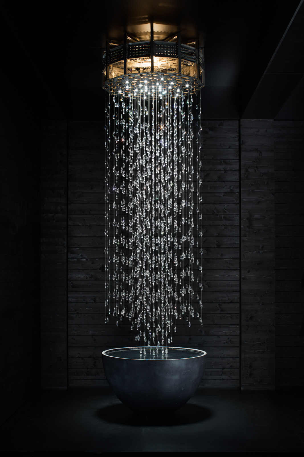 维也纳 Vasku & Klug 工作室“水晶自动机械”光装置-3