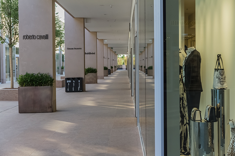 意大利 Turin Outlet Village 极简现代购物商场设计-13