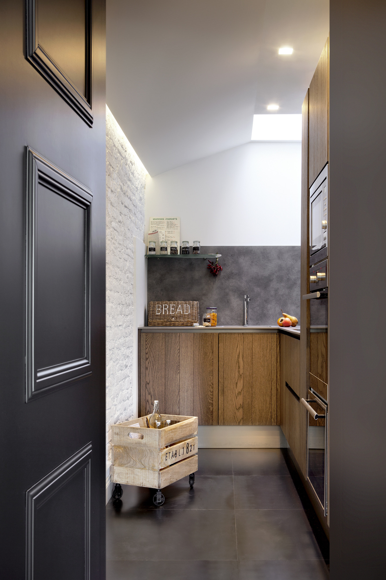 定制经典 | 都灵顶层公寓的细腻之作-15