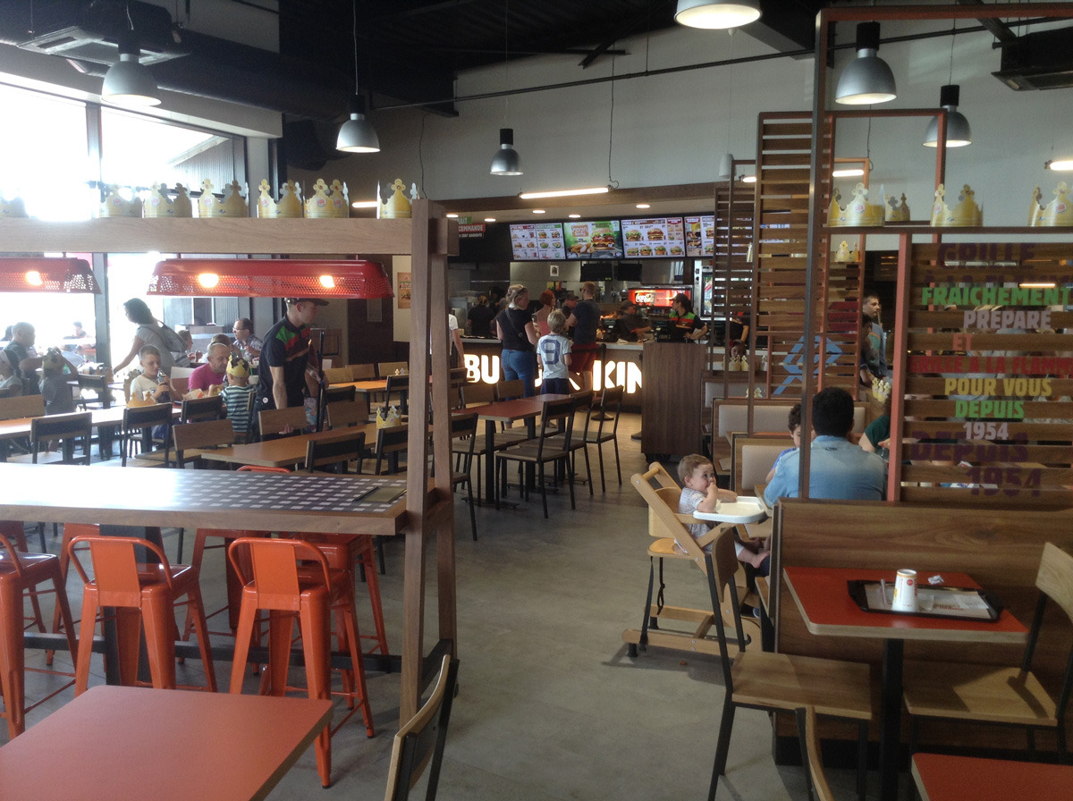 2017 年完成的 Autog Grill 餐厅设计-30