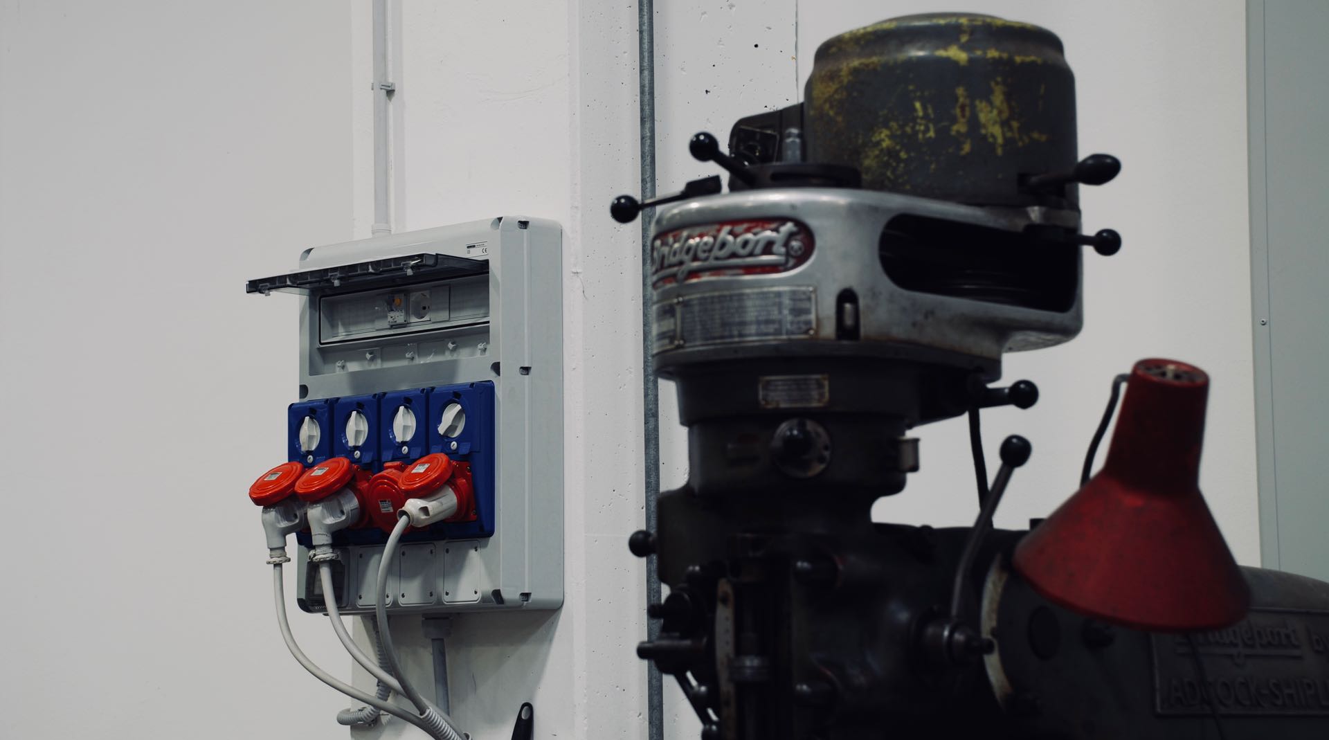 意大利 Polmac 公司总部工厂室内设计案例-29