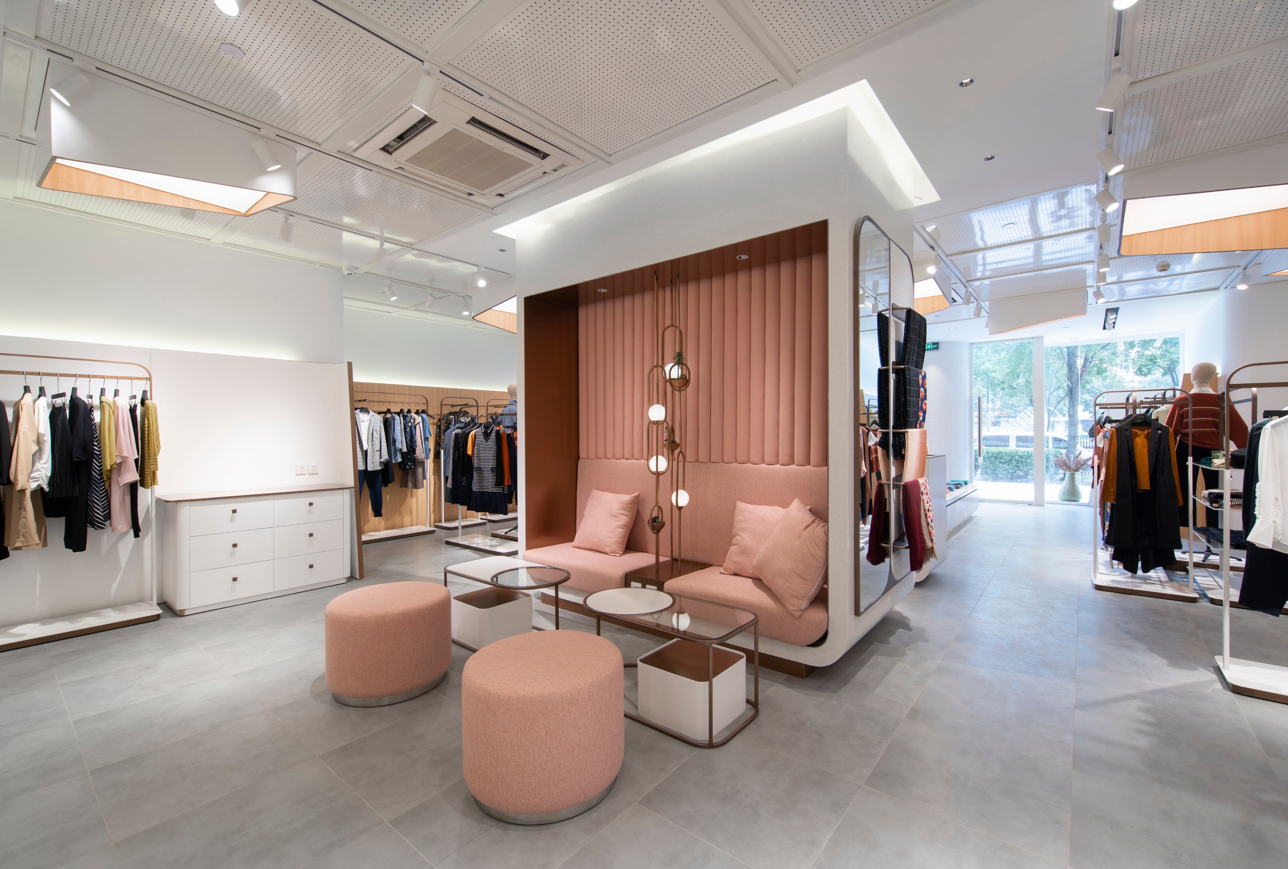 "年妞家"与"甲鼎"女性品牌旗舰概念店-2