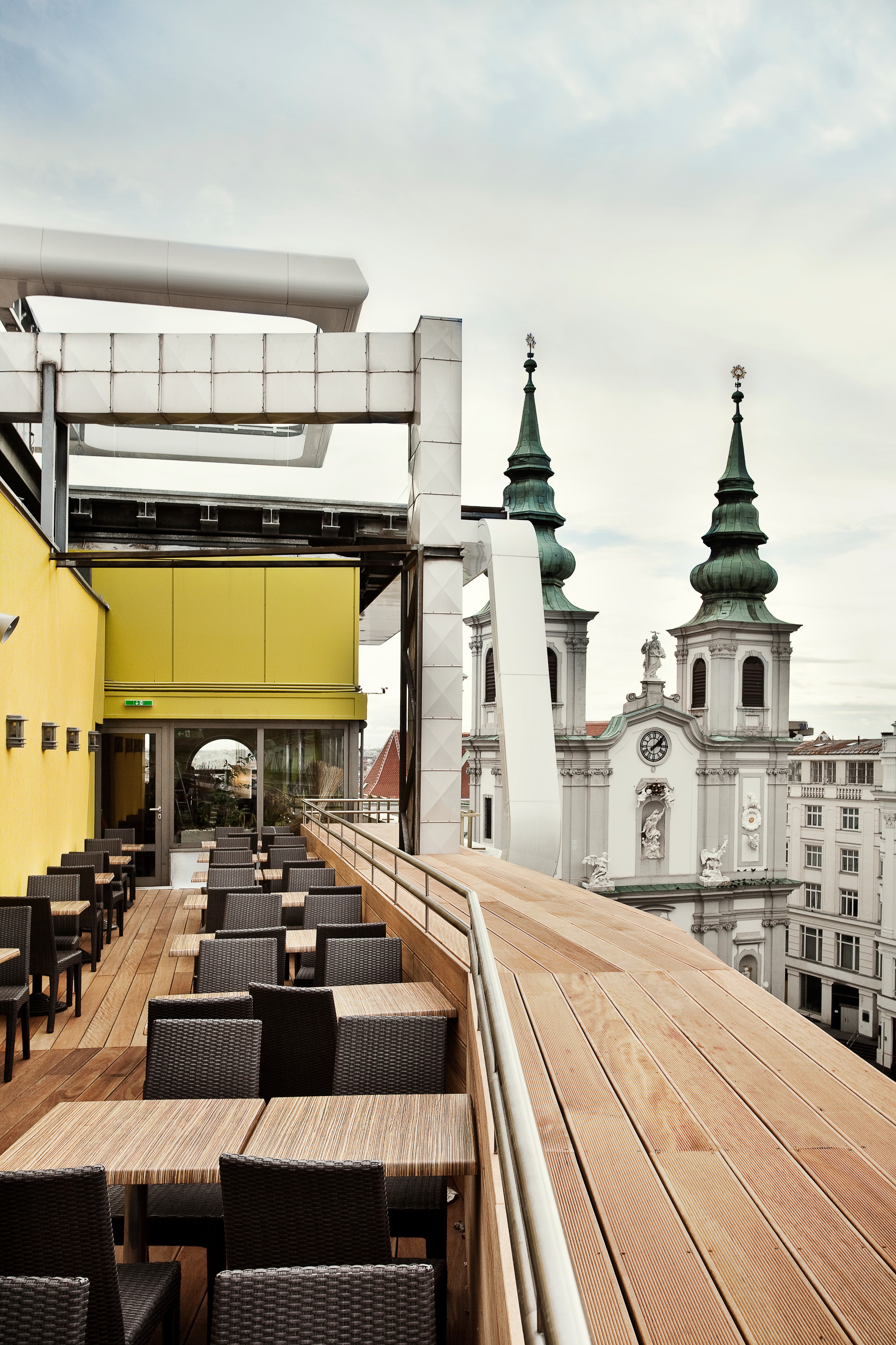 维也纳 Gerngross 购物商场翻新-6