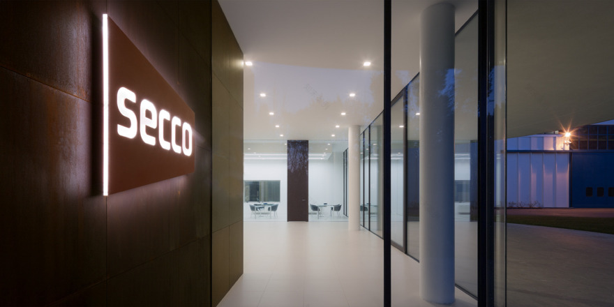 意式风格的 Secco Sistemi 总部办公空间设计-46