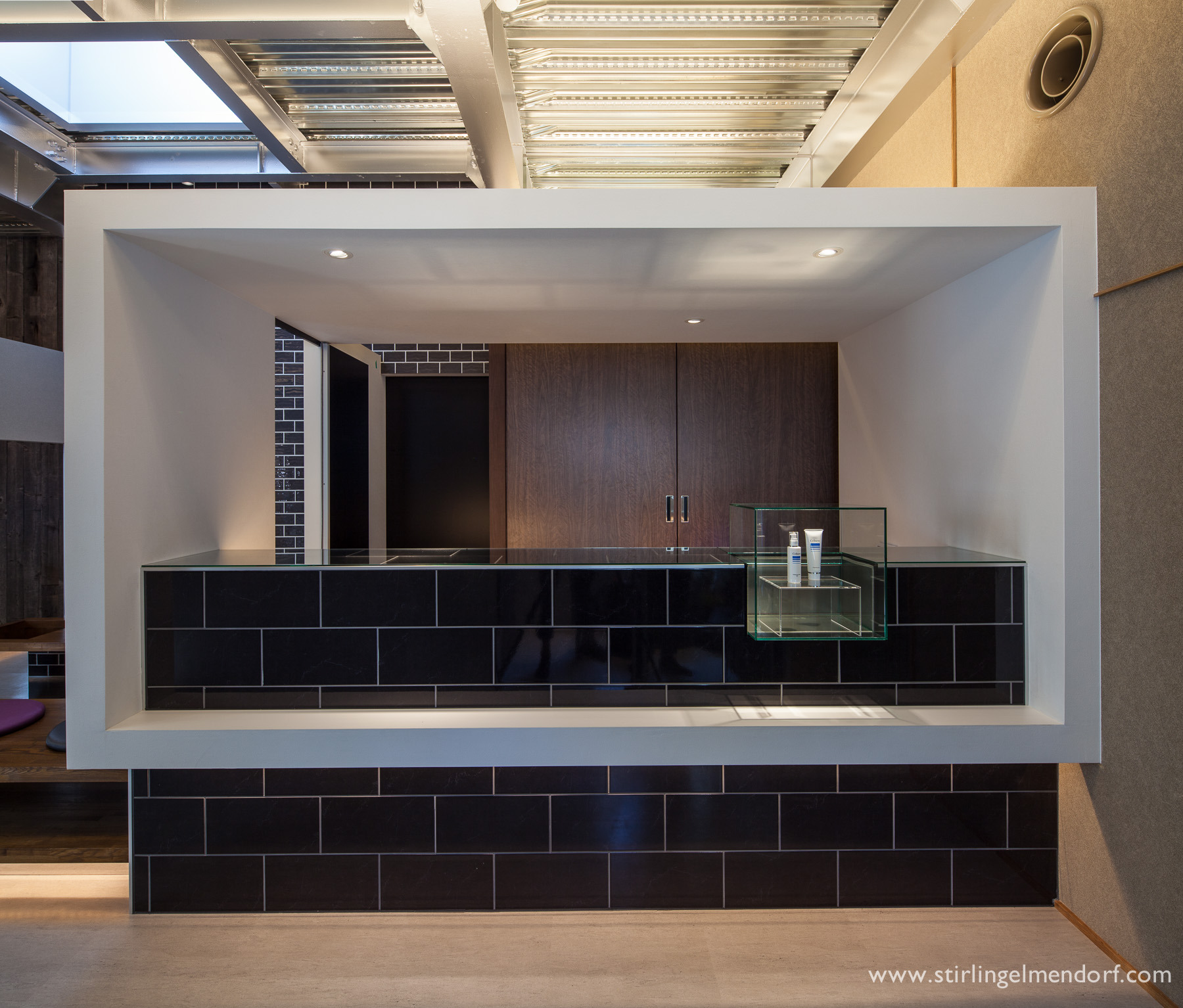 平冈设计·富美皮肤诊所-5