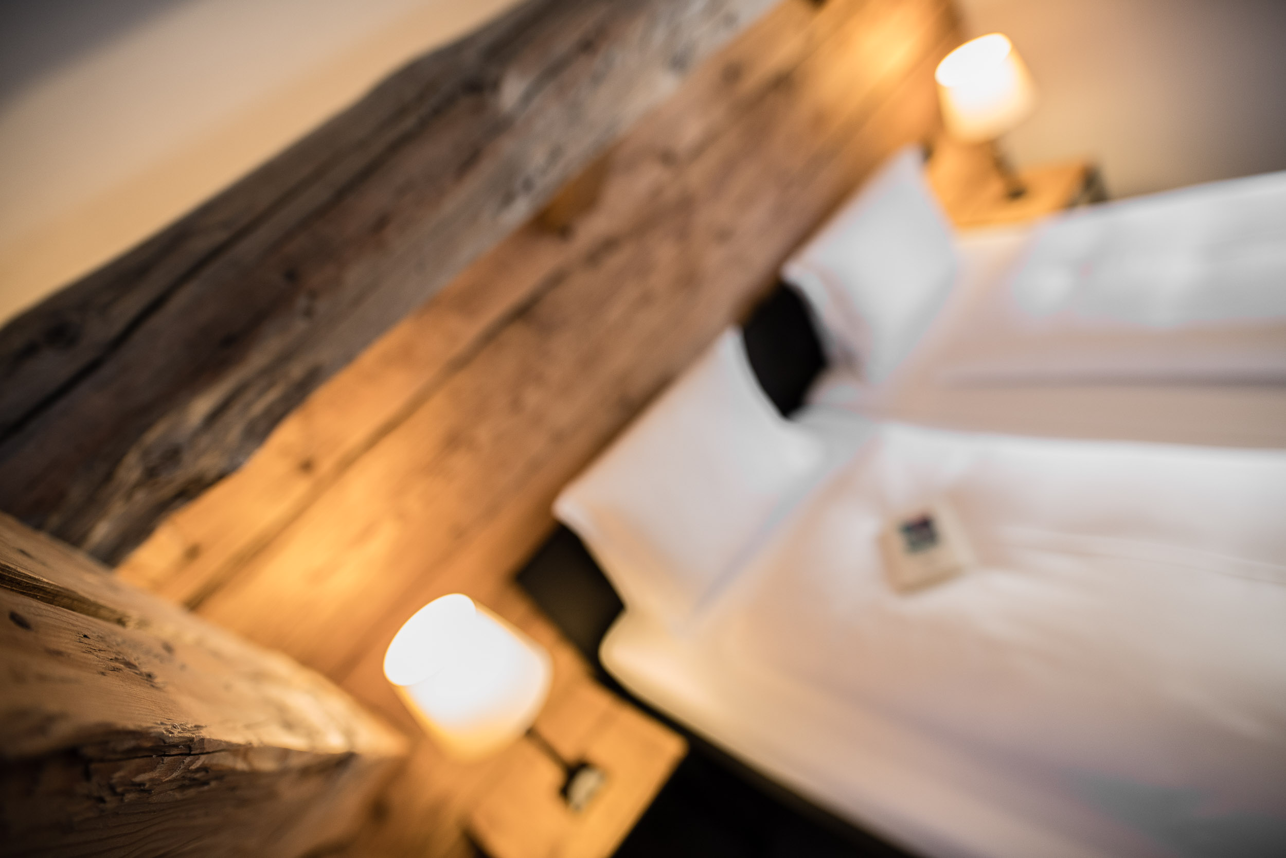 阿尔卑斯山间的艺术瑰宝——瑞士 Sent 酒店-8