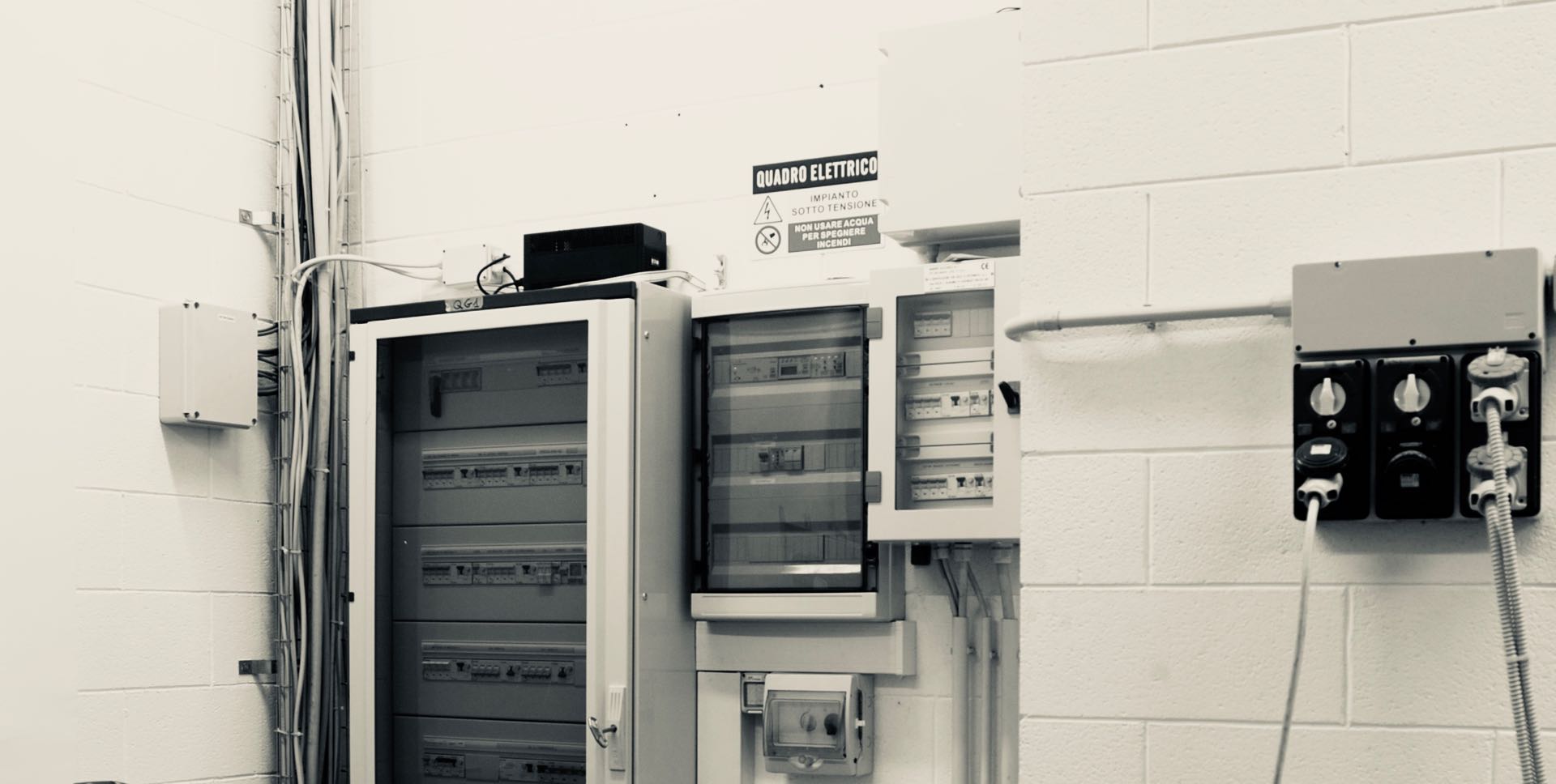 意大利 Polmac 公司总部工厂室内设计案例-35