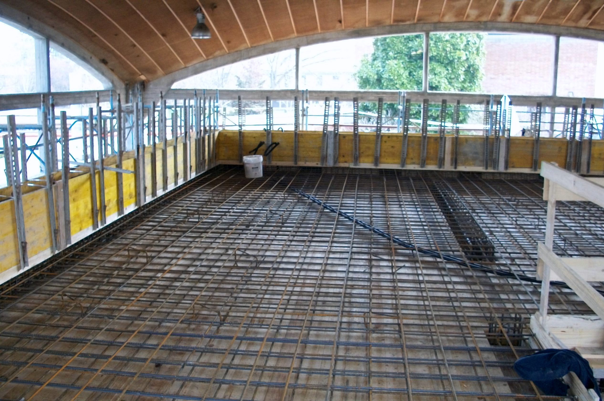 2011 年建设的多功能文化中心——O.S.E.A-14