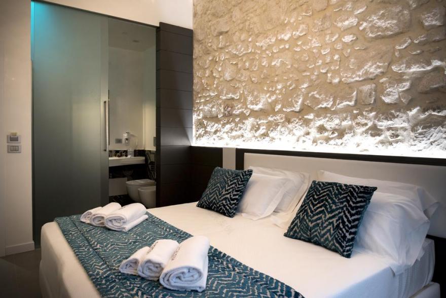 古城中的现代奢华——意大利 Caportigia Boutique Hotel 设计-36