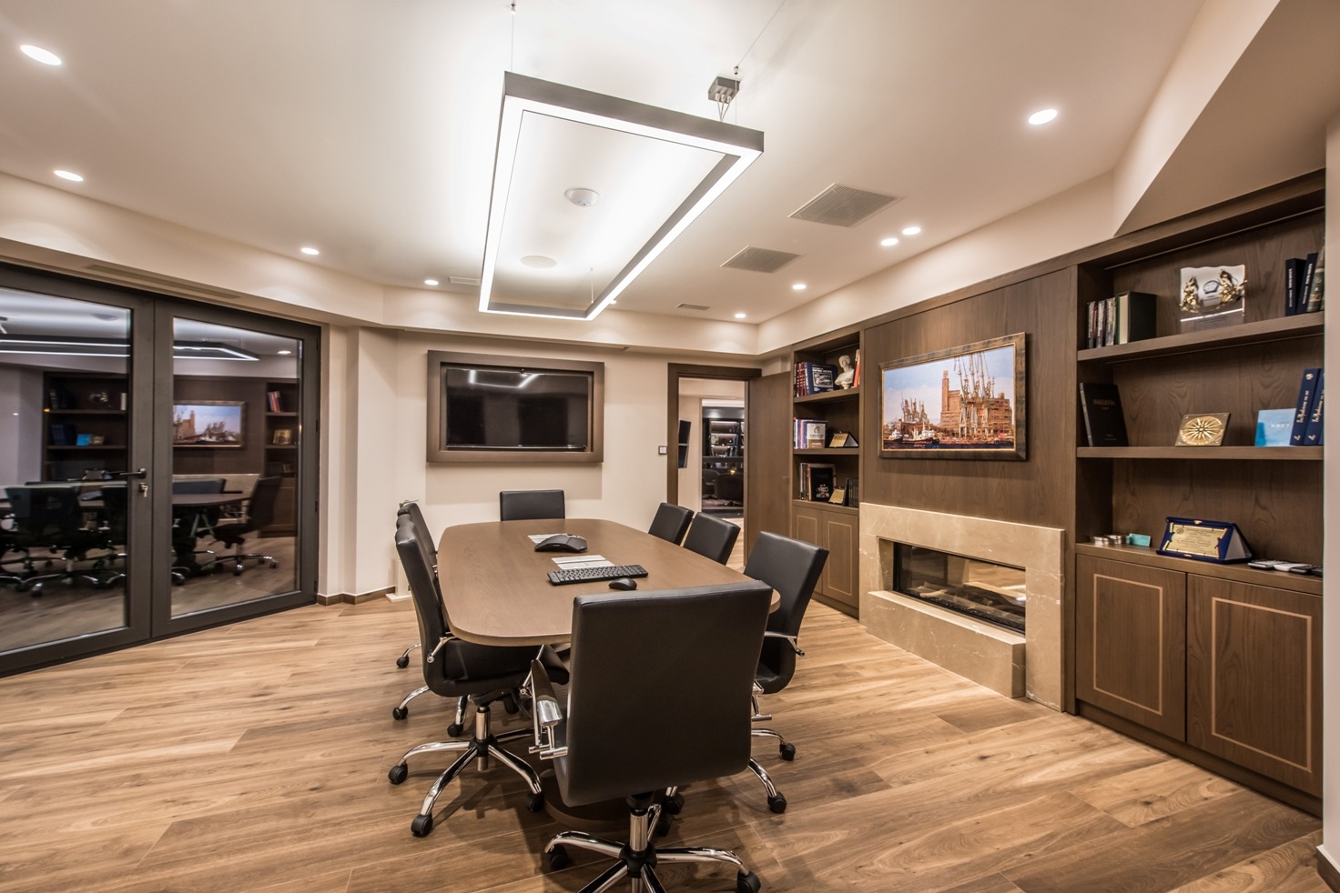 2017 年完成的 KARATZIS S.A.办公室大楼室内设计案例-53