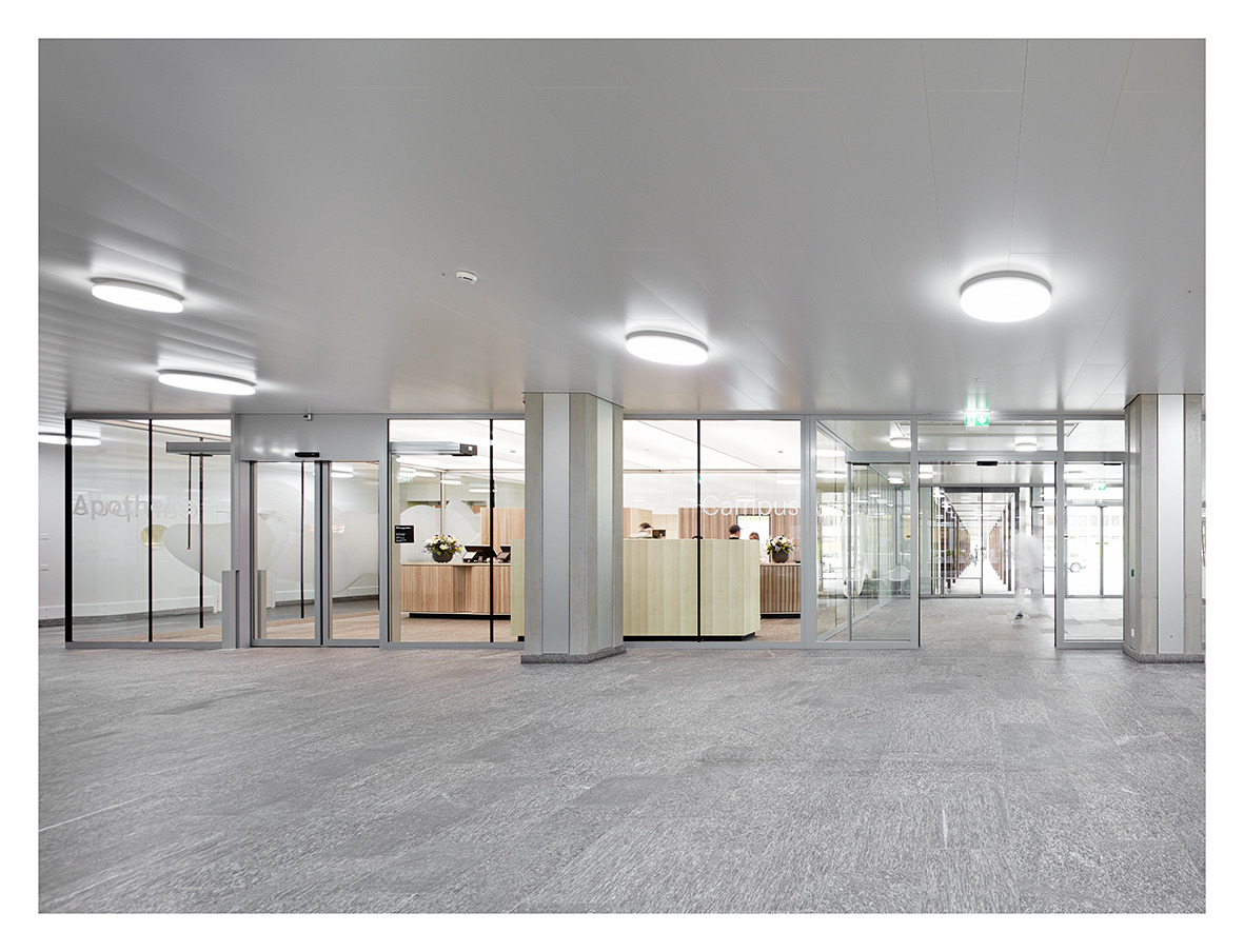 St· Gallen 医院“校园药店”-4