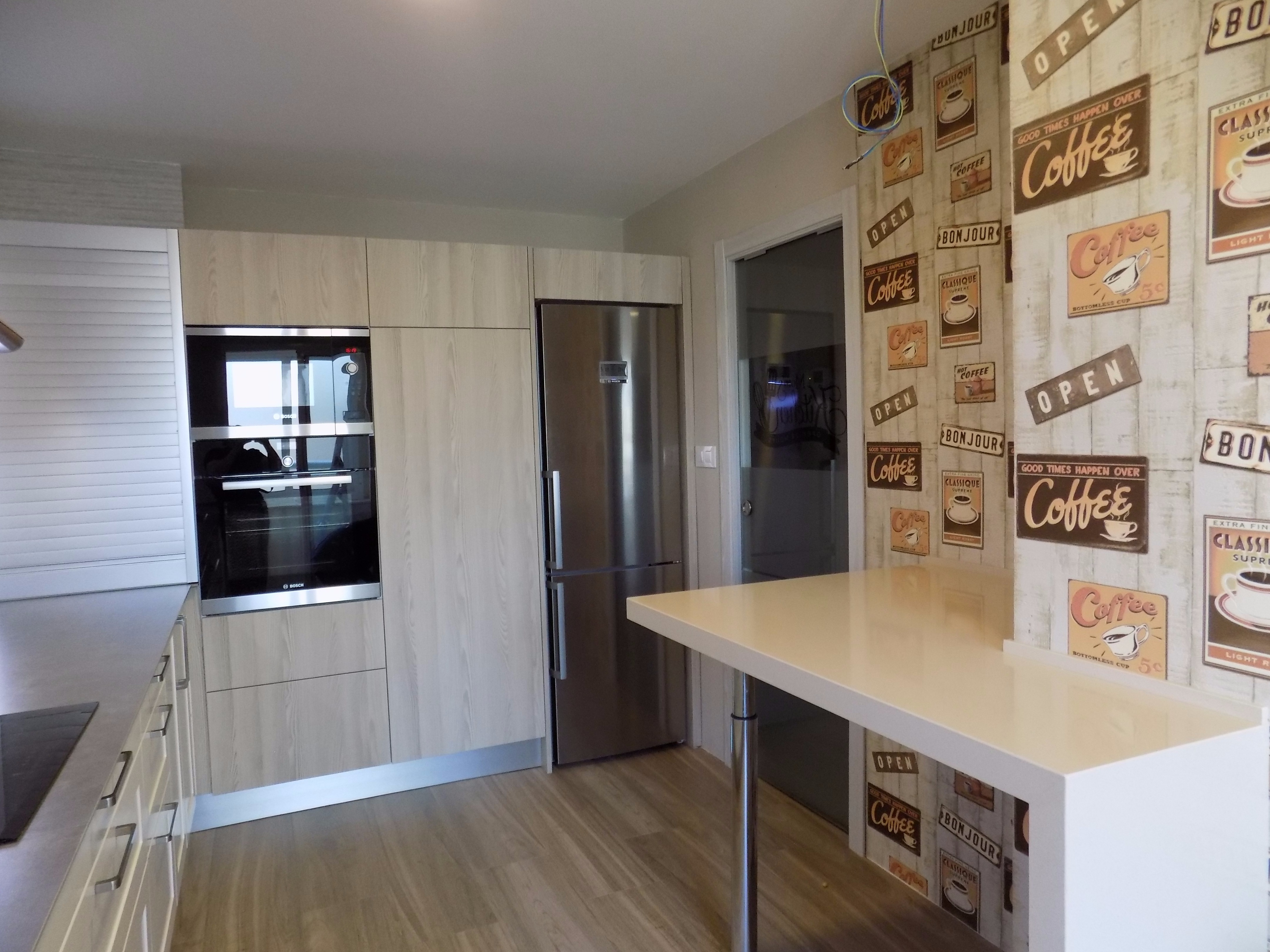 现代复古厨房，工业风与早餐文化的完美融合-3