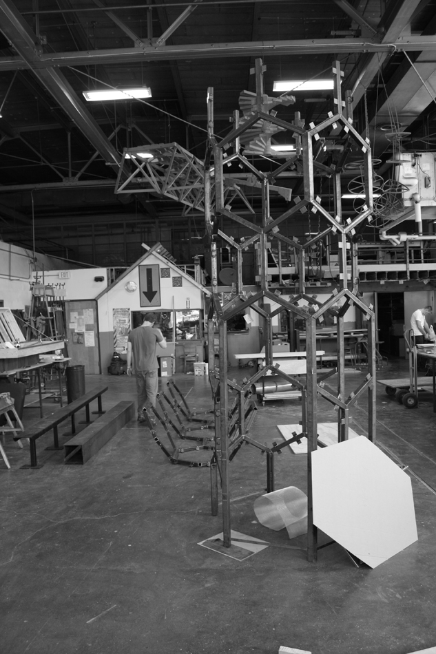 蜂巢城市：电梯 B-43