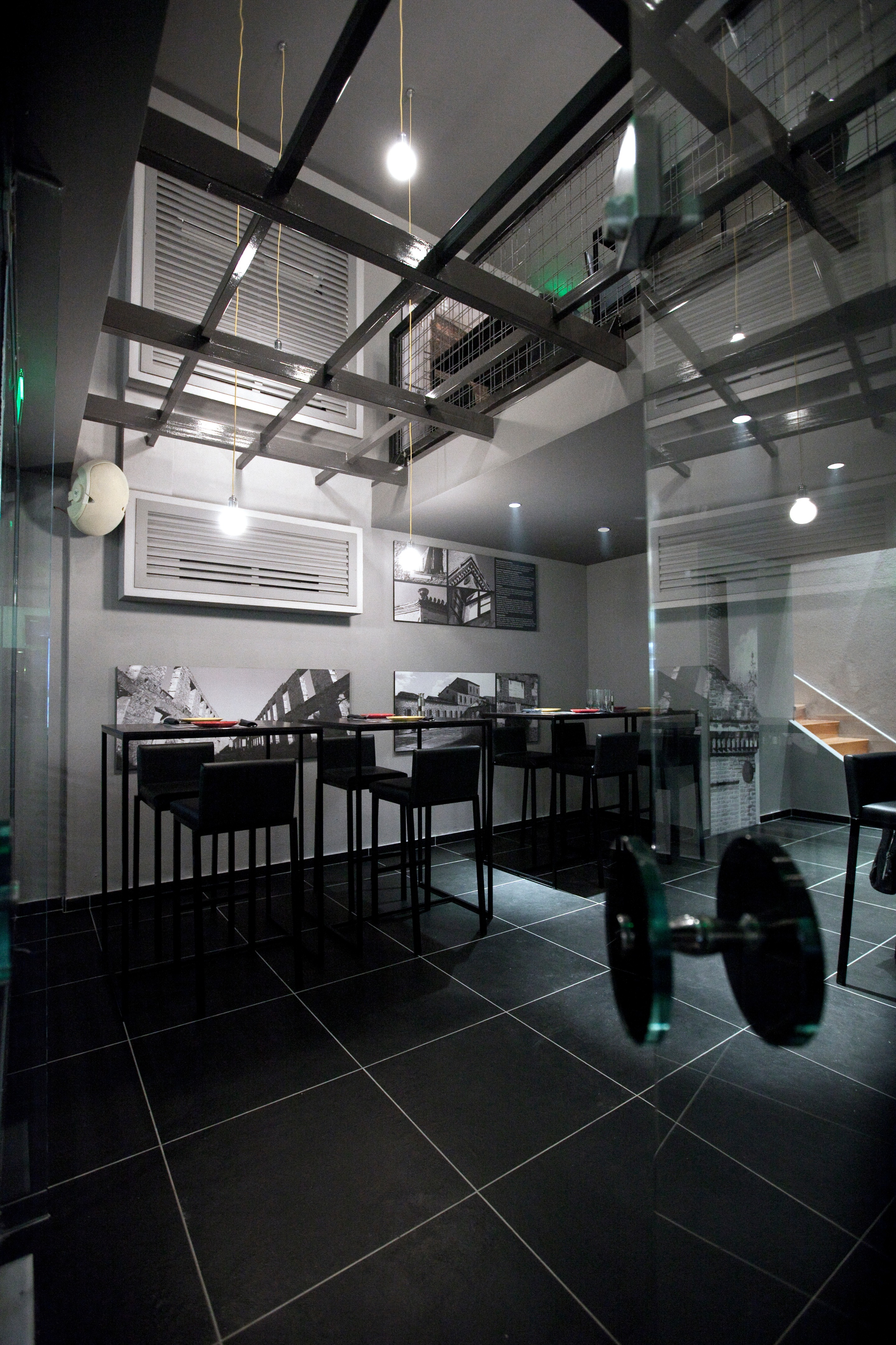 希腊工业遗产主题烧烤餐厅设计-21