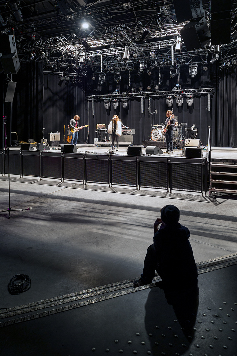 Le Plan II 音乐厅-81