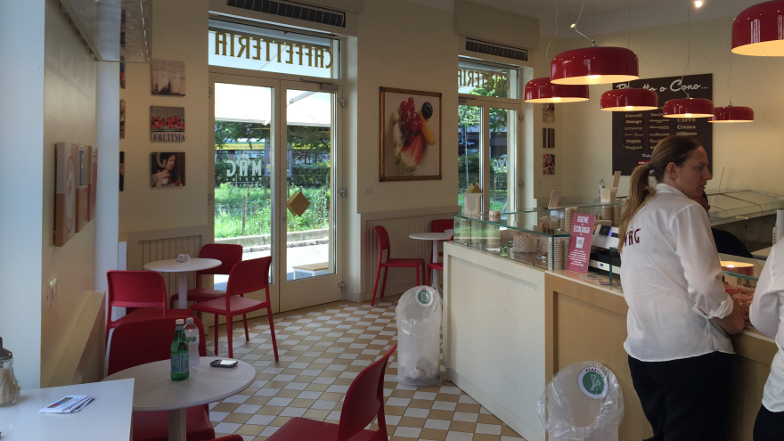 定制铝制展示柜,彰显个性与节能环保-11