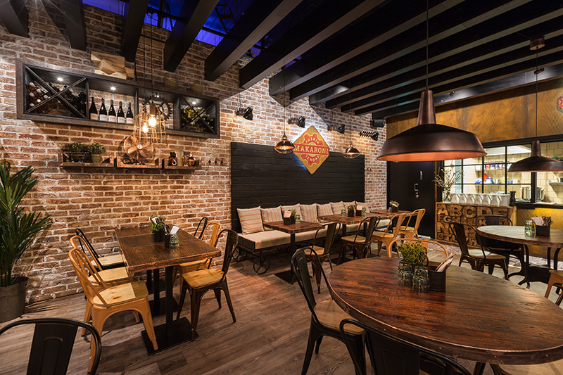 芬兰 Jumbo 购物中心的"Makaronitehdas"餐厅,工业风内饰引人入胜-22