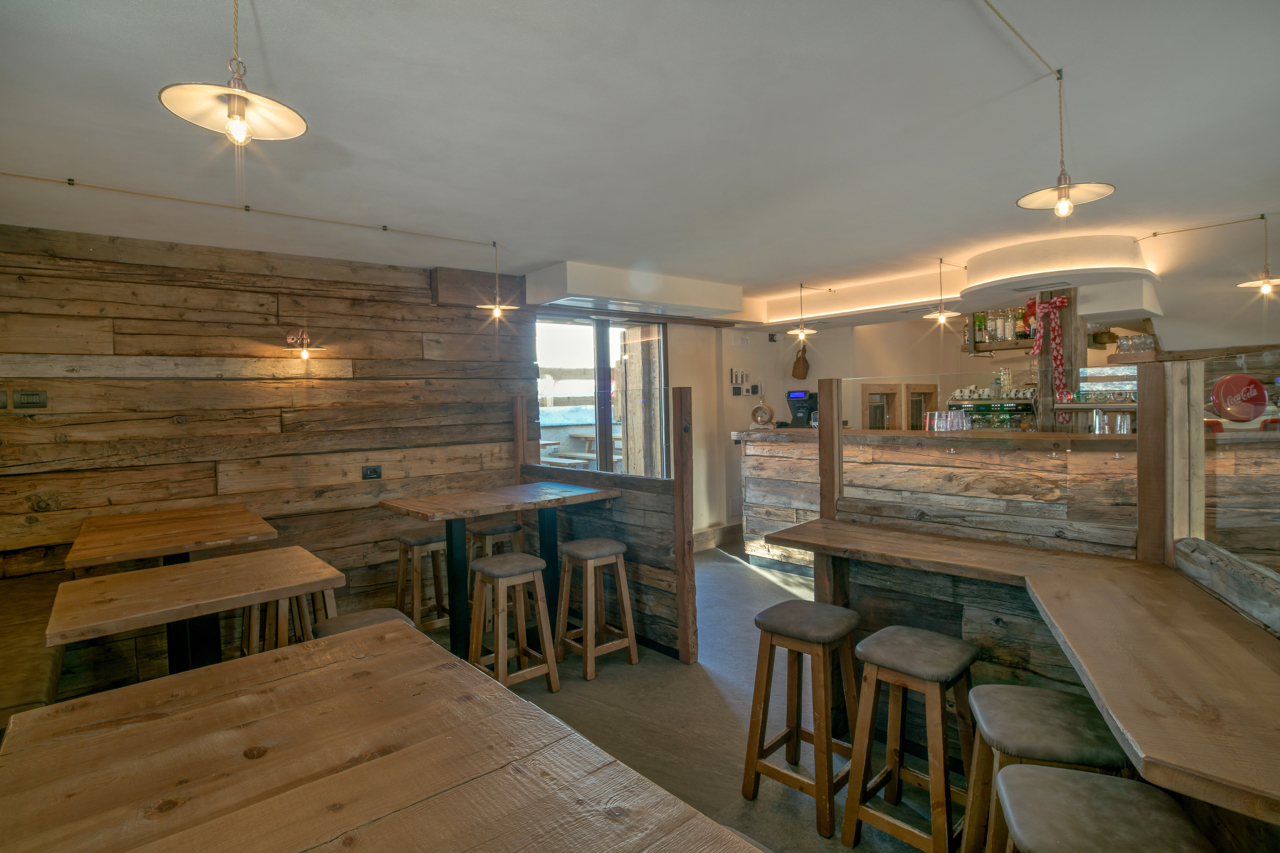 雪山之上的温馨猫舍——La Tana del Gatto 餐厅设计-2