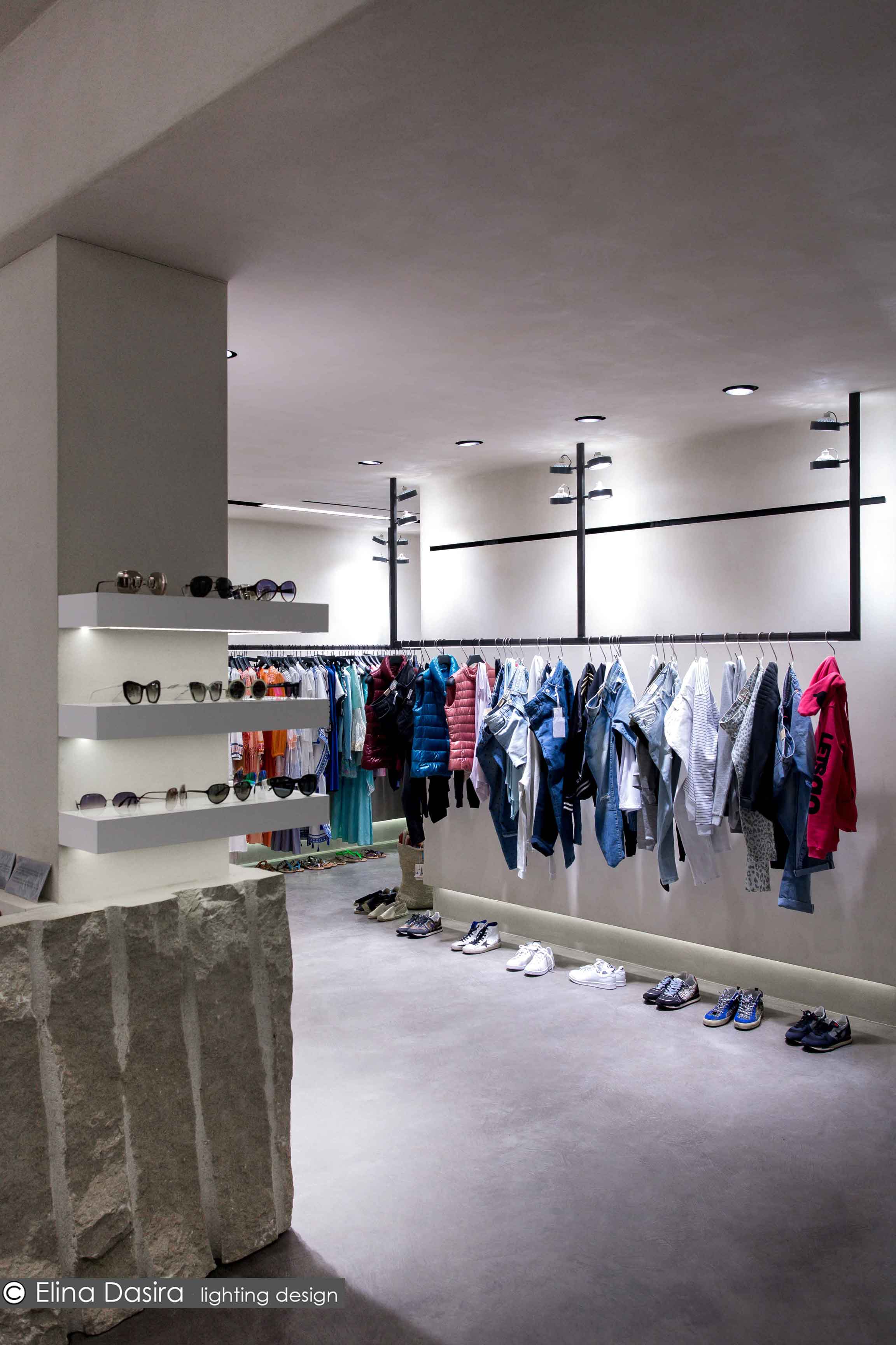 圣托里尼苏荷区-7