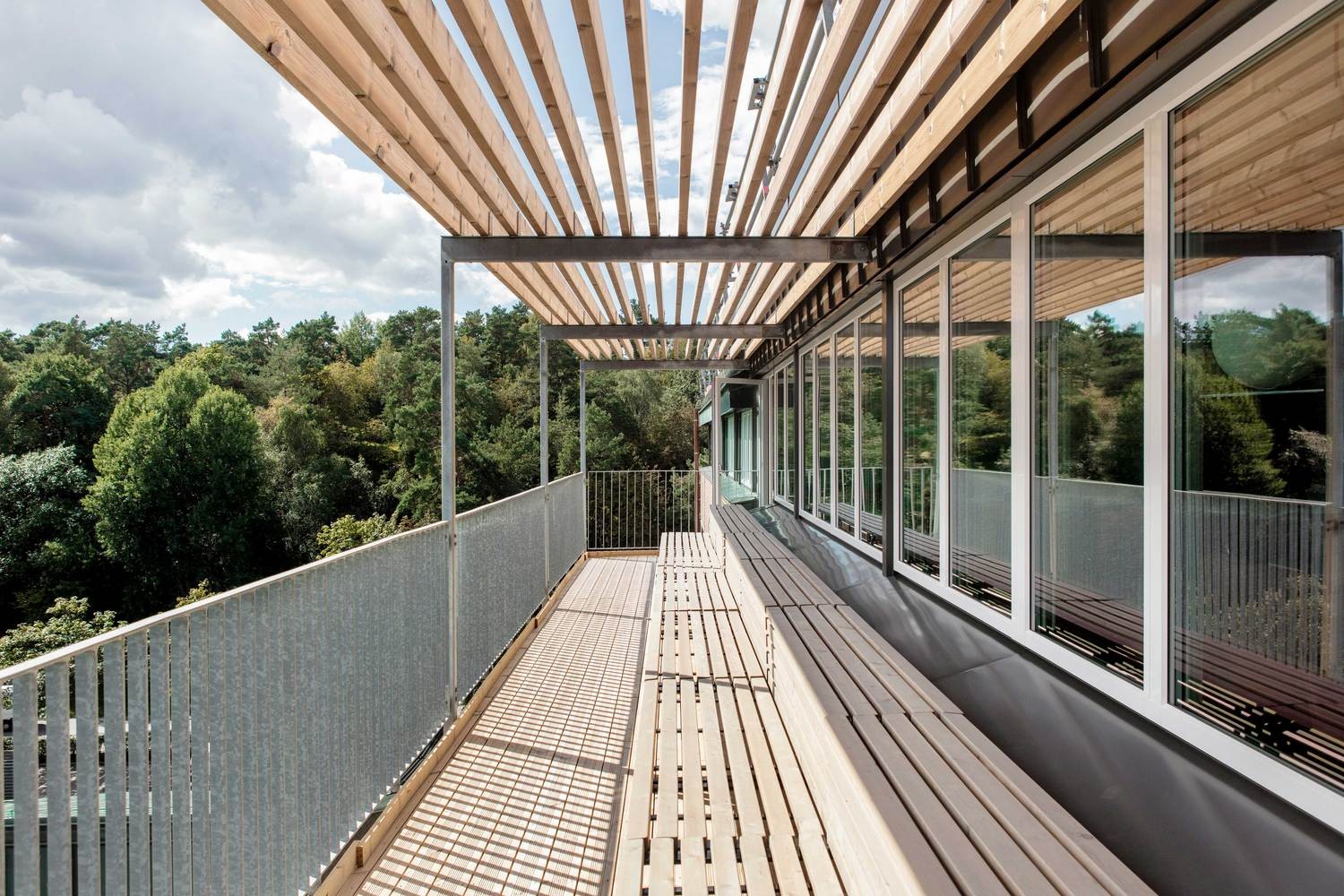 瑞典大学建筑系现代改造-1