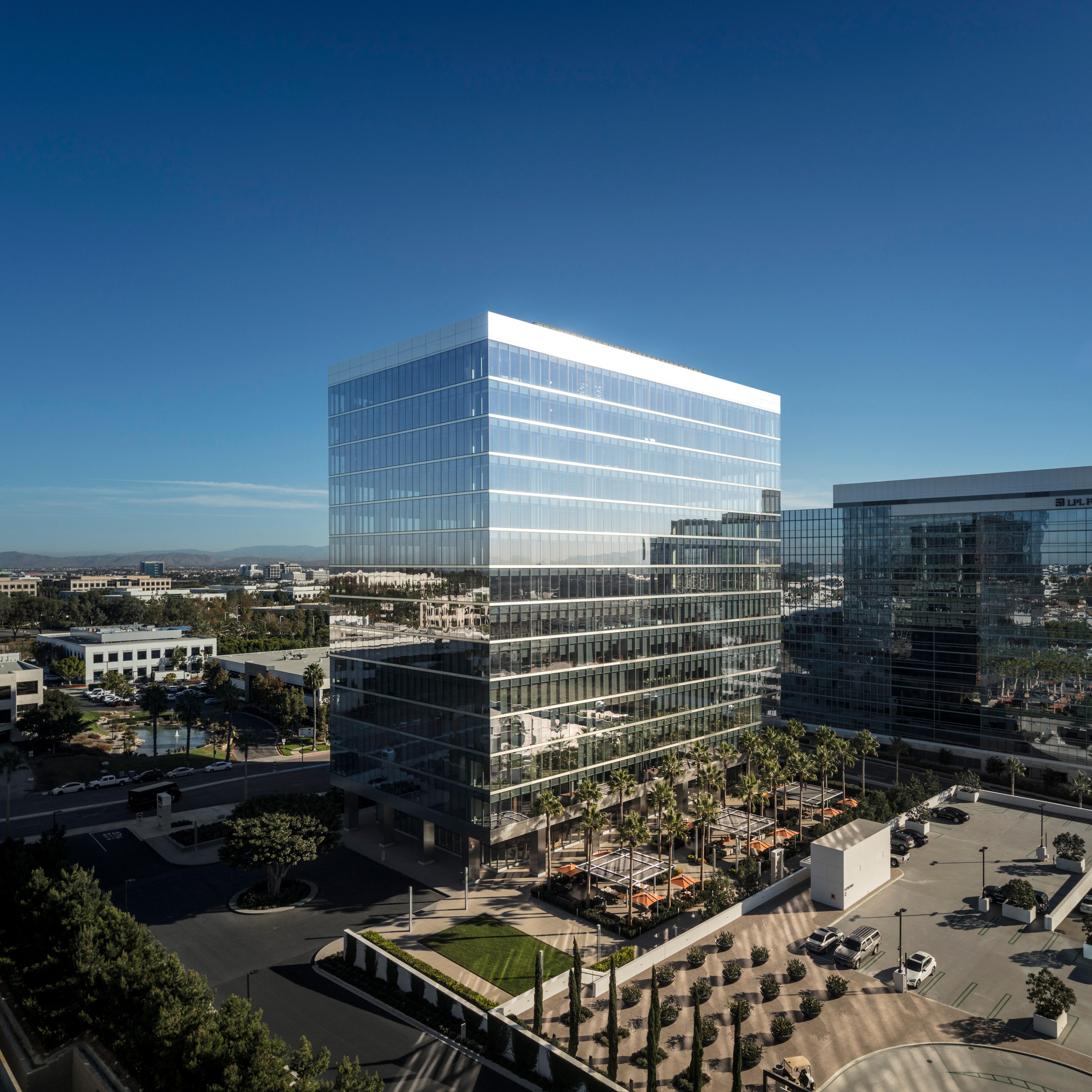 拉霍亚中心一号-9